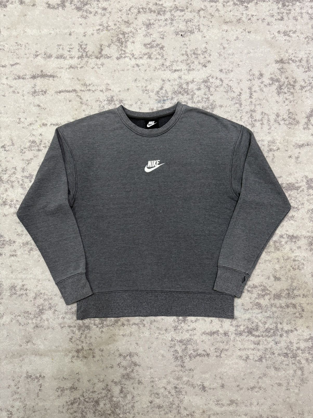 Nike Nike Swoosh Embroidery Center Logo Sweatshirt Size US M / EU 48-50 / 2 - 3 Thumbnail