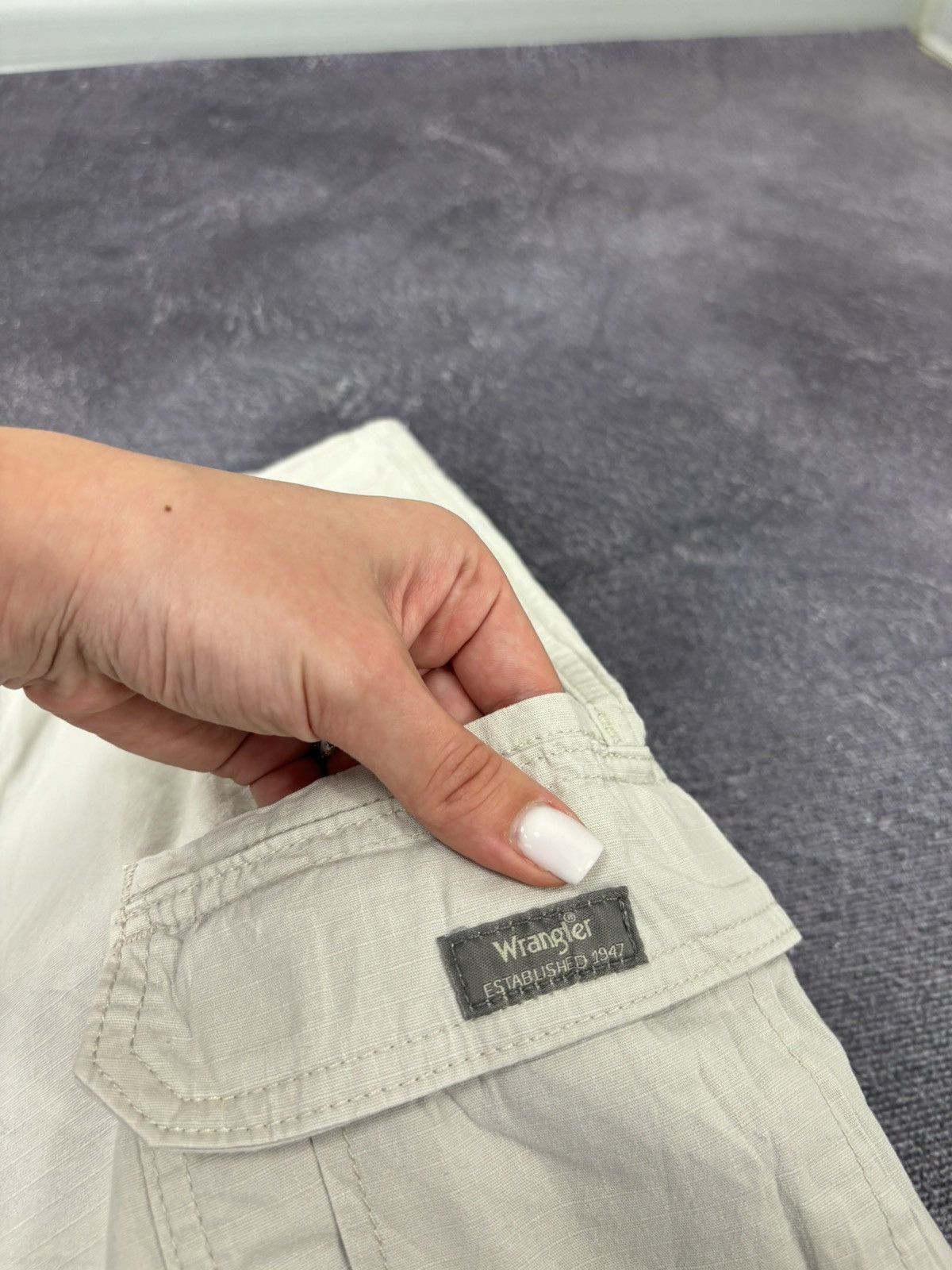 Wrangler Vintage Wrangler Y2K Beige Military Style Hype Cargo Shorts Size US 36 / EU 52 - 7 Thumbnail