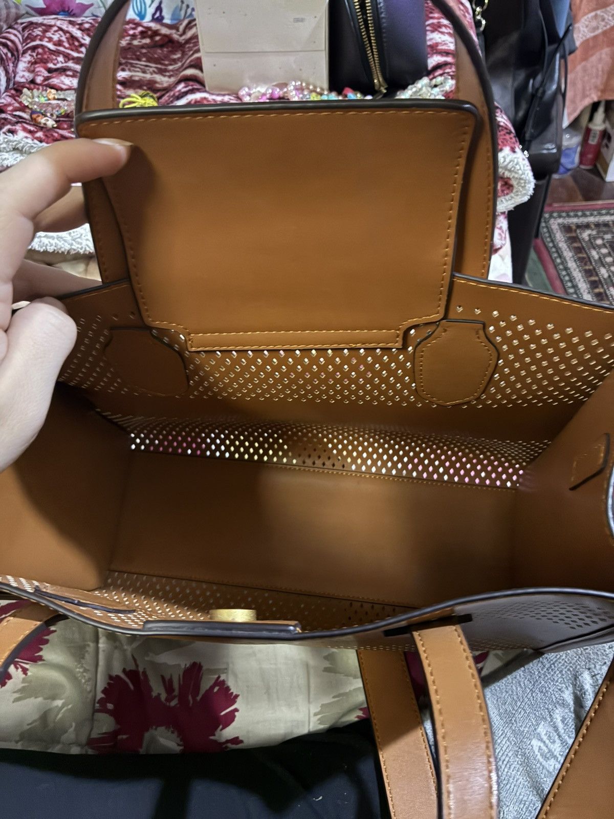 Guess Guess perforated large tote bag Size ONE SIZE - 3 Thumbnail