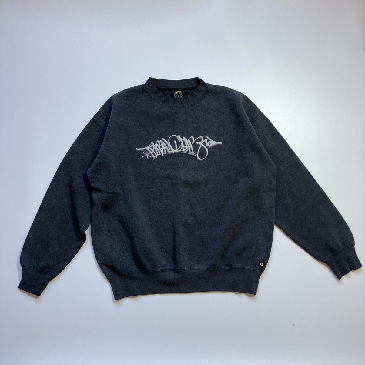 Tribal Streetwear vintage tribal streetwear graffiti boxy sweatshirt Size US L / EU 52-54 / 3 - 1 Thumbnail
