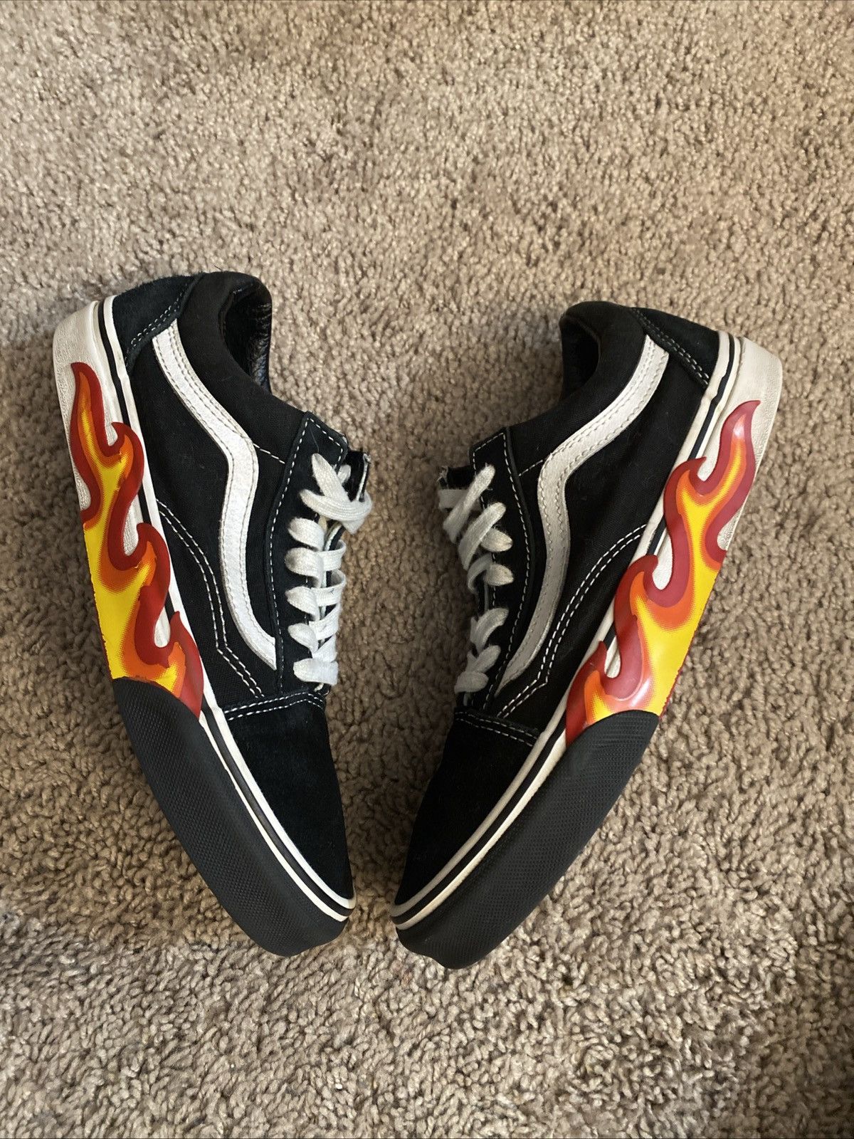 Vans Unisex Vans Oldskool flame accent low sneakers size 5.5M/7W Size US 5.5 / EU 38 - 17 Thumbnail