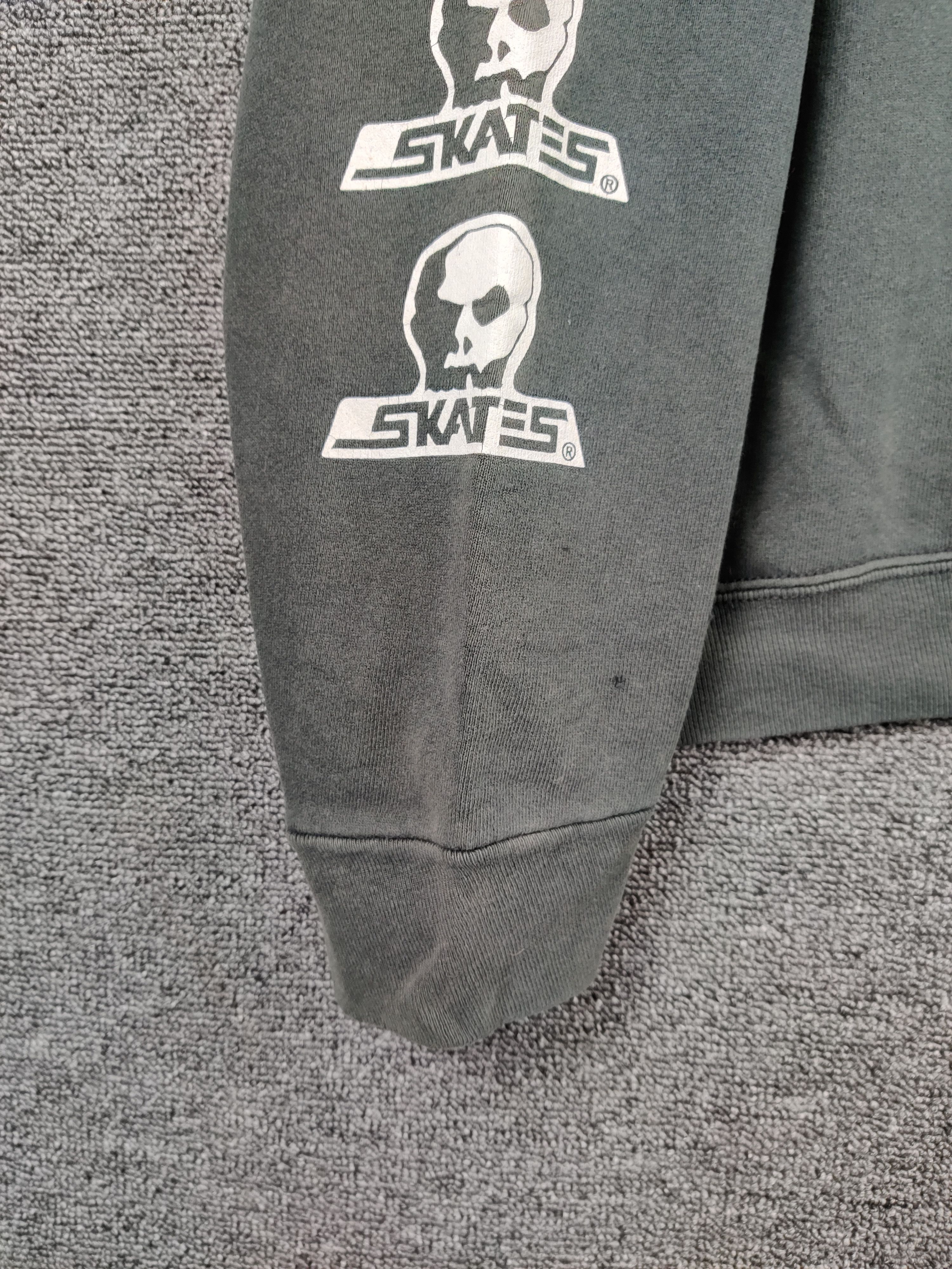 Vintage Vintage Skull Skates Skateboard Skull Sweatshirt Size US L / EU 52-54 / 3 - 6 Thumbnail