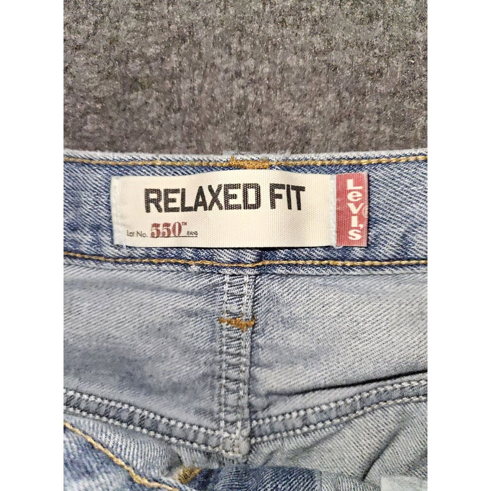 Levi's VINTAGE Levi's 550 Relaxed Fit Straight Jeans Mens 34x34 Blue Denim Y2K Retro Distressed Comfort Pockets Leather? Size US 34 / EU 50 - 2 Thumbnail