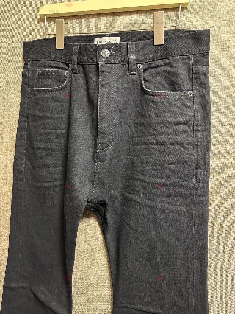 Balenciaga Balenciaga size S Worn Distressed Pants Micro-Flare Jeans Size US 27 - 3 Thumbnail