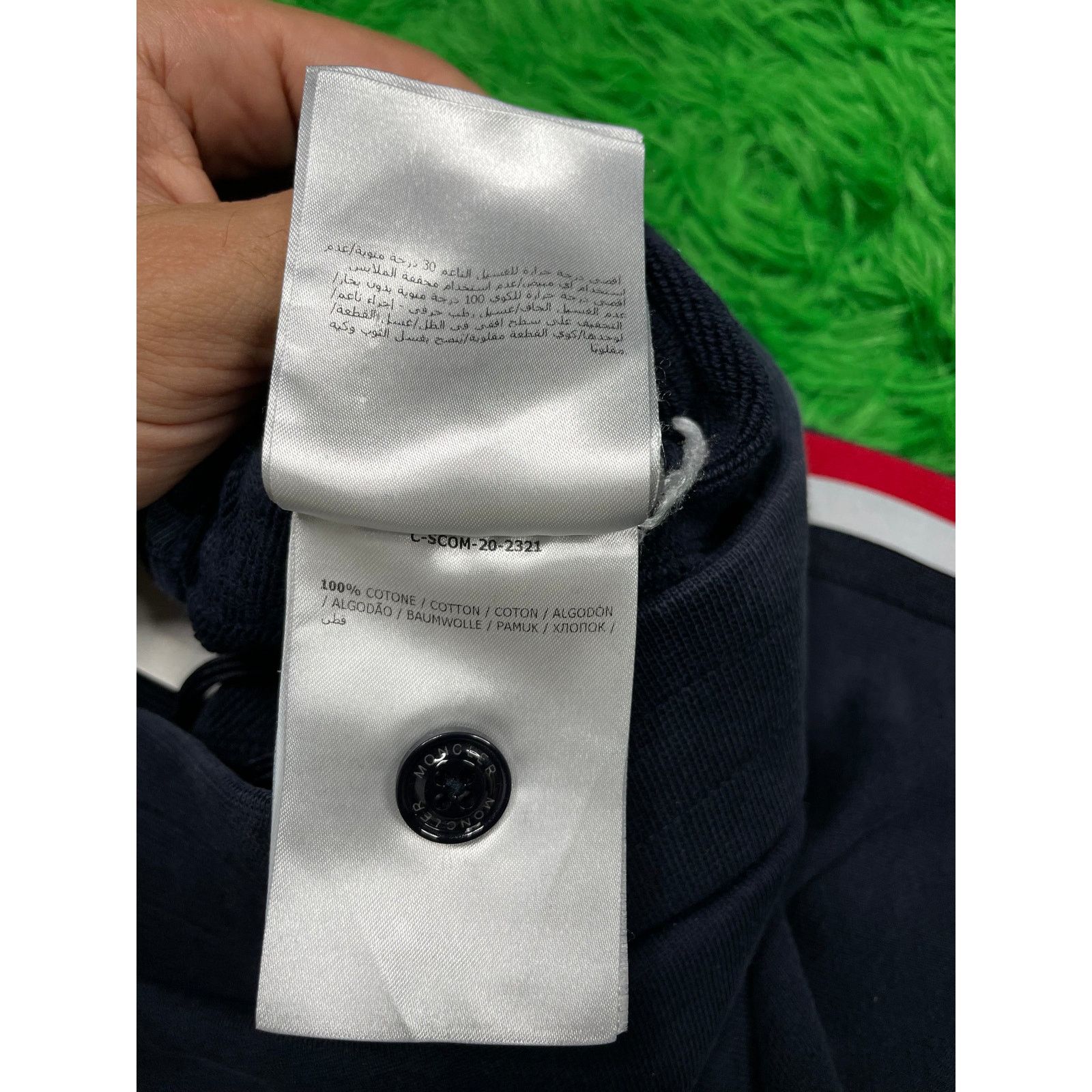 Moncler Moncler Sweats Navy Red Small Used Size US 30 / EU 46 - 7 Thumbnail