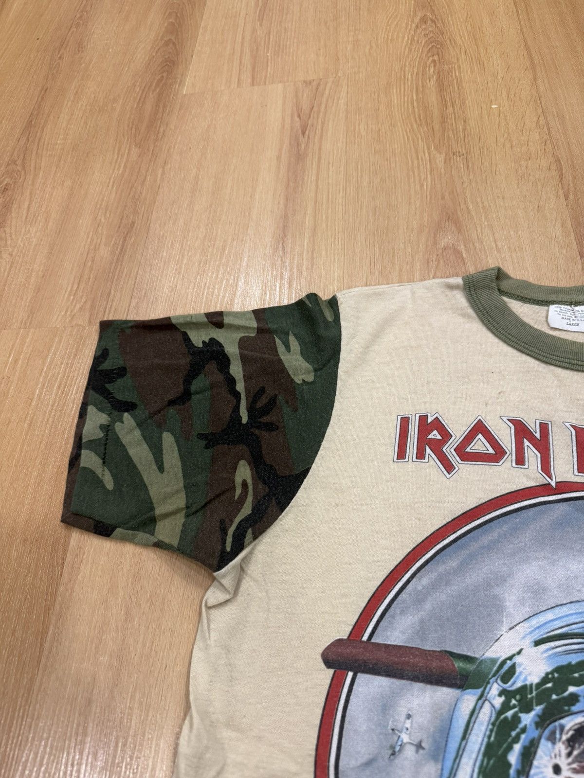 Iron Maiden Vintage 1984 Iron Maiden Tshirt Band Tee Size US S / EU 44-46 / 1 - 5 Thumbnail