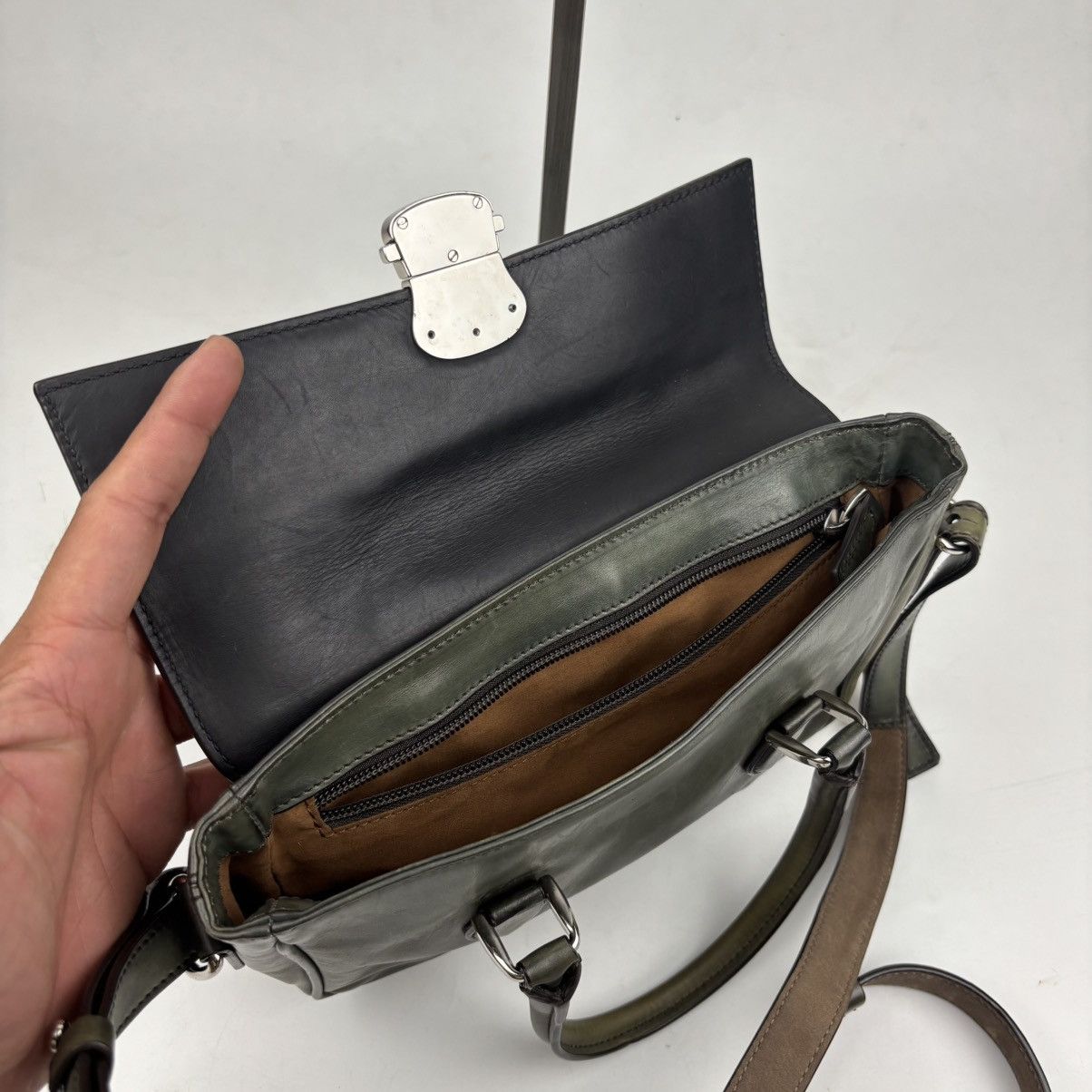 Berluti Berluti Emmy O’Gulliver Cowhide Crossbody Bag Size ONE SIZE - 11 Thumbnail