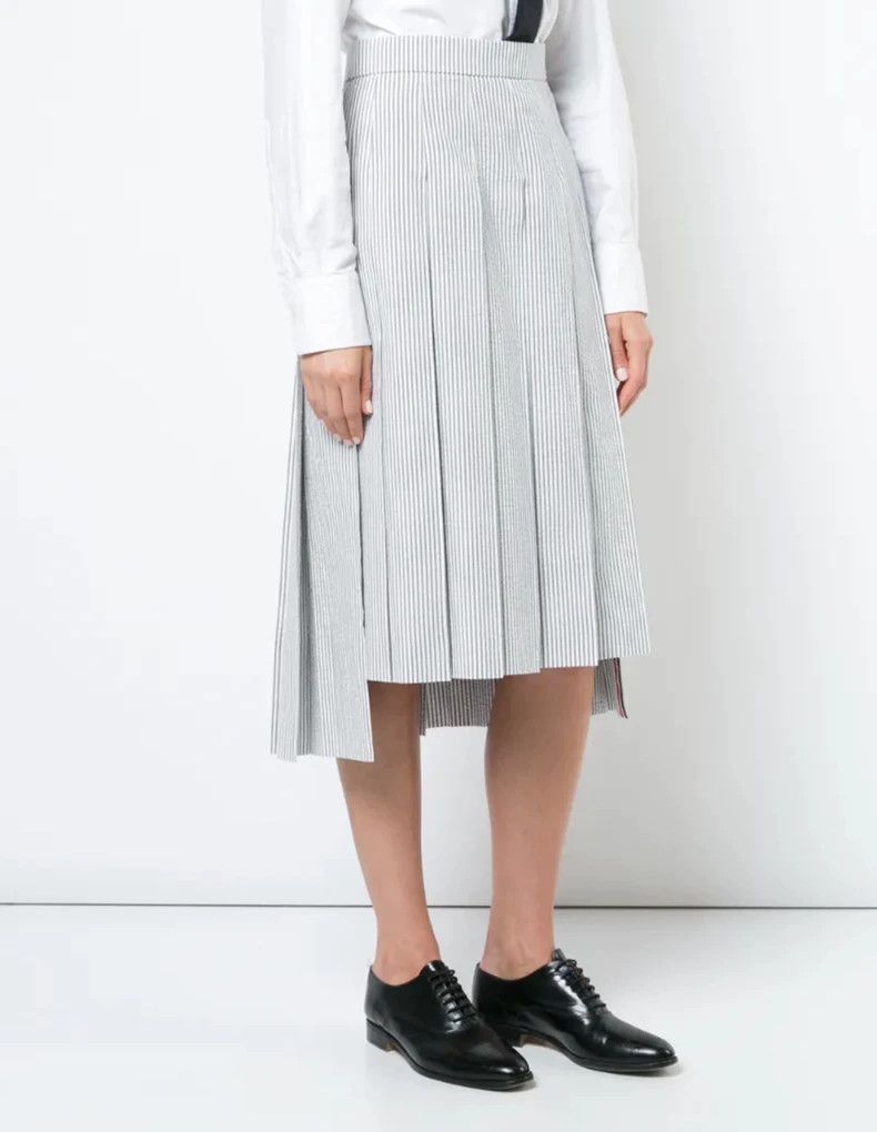 Thom Browne Thom Browne A long version of the pleated skirt Size 25" / US 0 / IT 36 - 7 Thumbnail