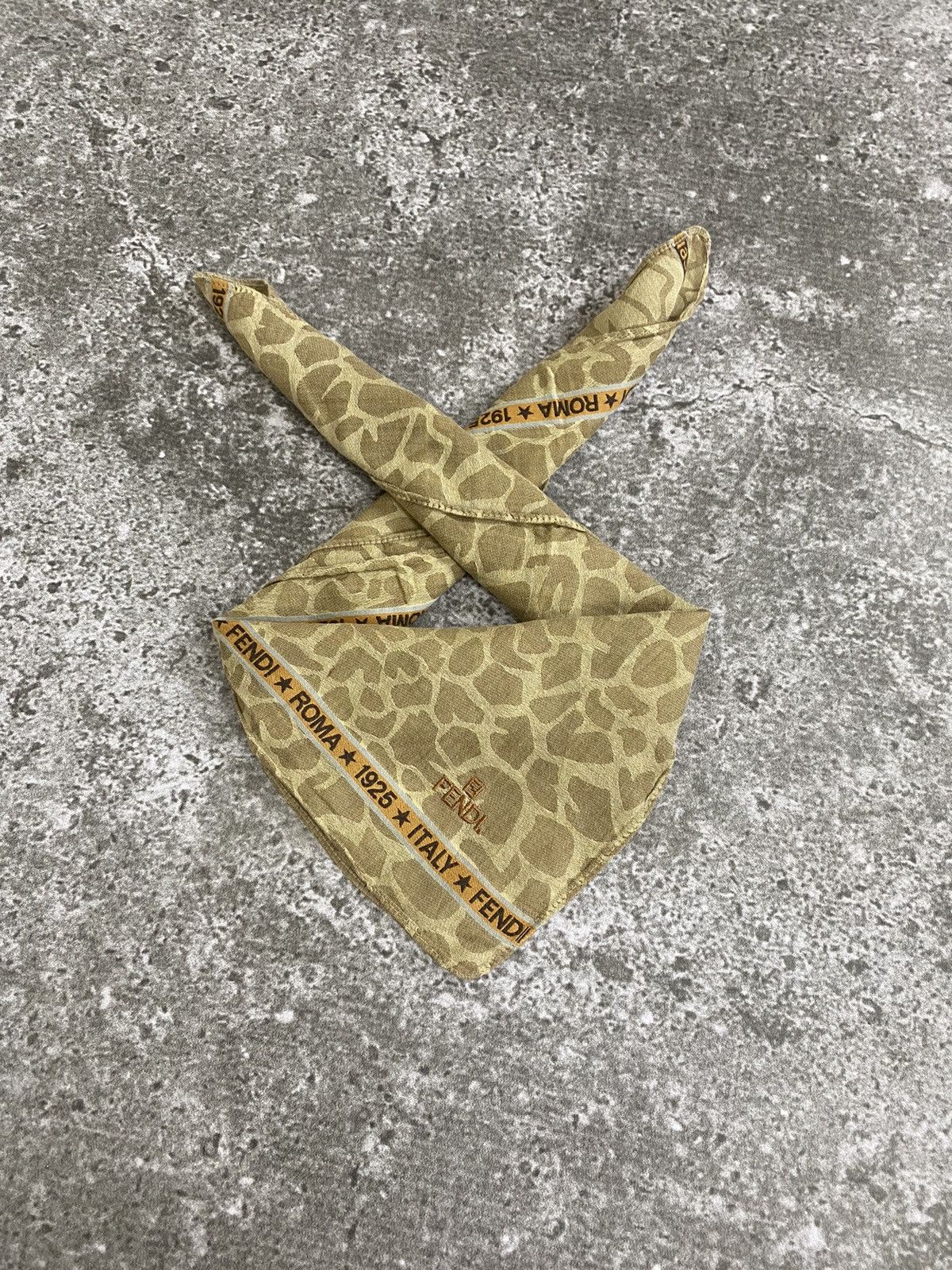 Fendi Fendi Handkerchief / Bandana / Neckerchief Size ONE SIZE - 1 Thumbnail