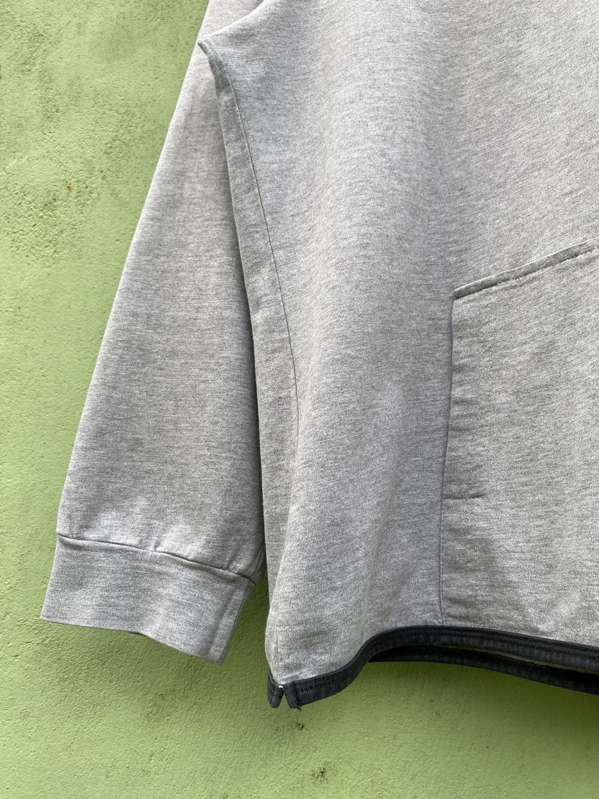 Japanese Brand Japanese Clean Aesthetic V-Neck Hoodie Essential Wear Style Size US L / EU 52-54 / 3 - 5 Thumbnail