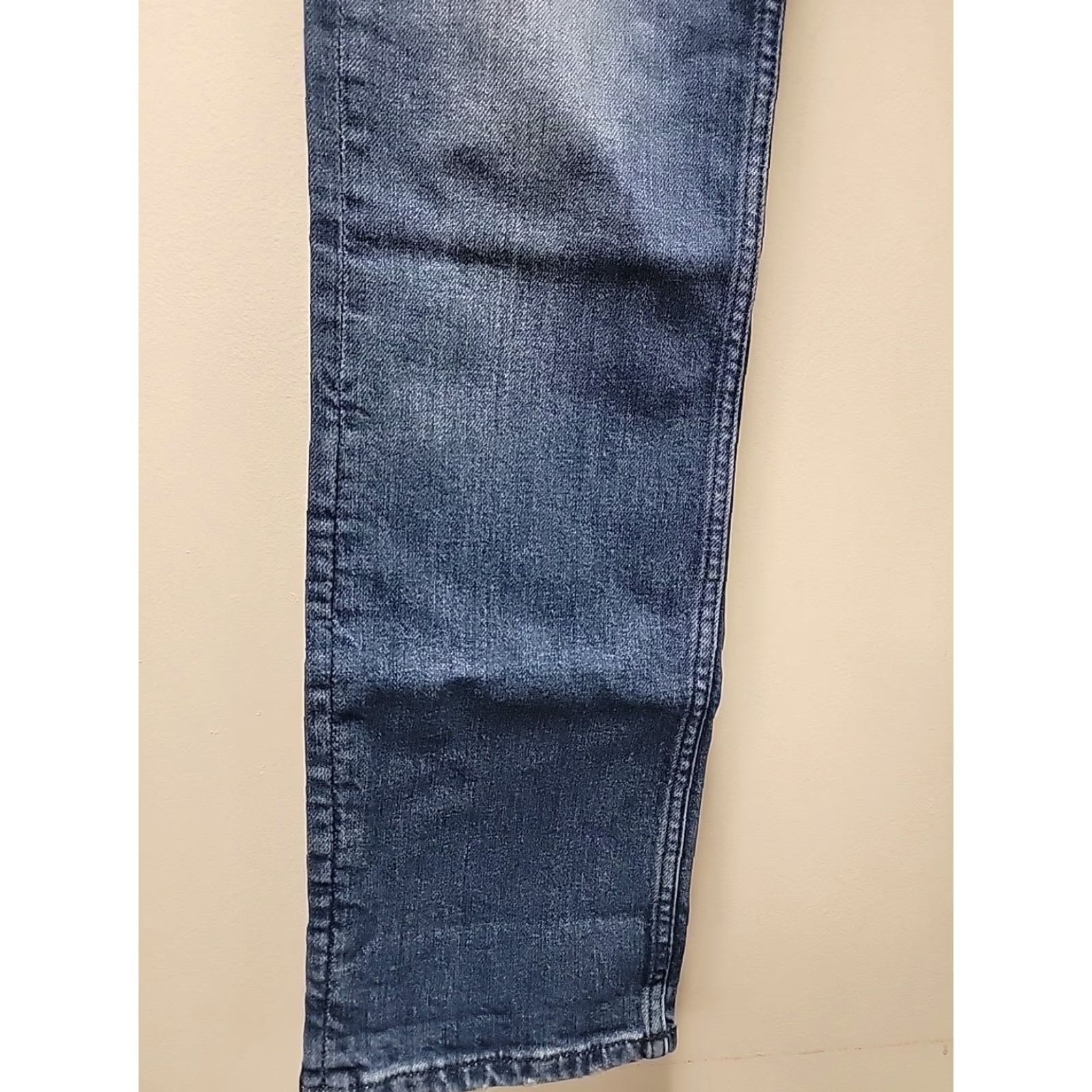 Hugo Boss NWT HUGO BOSS Delaware Slim Jeans Men 30x32 Candiani Denim Blue Slim Fit Straight 32in Inseam Mens Size US 30 / EU 46 - 5 Thumbnail