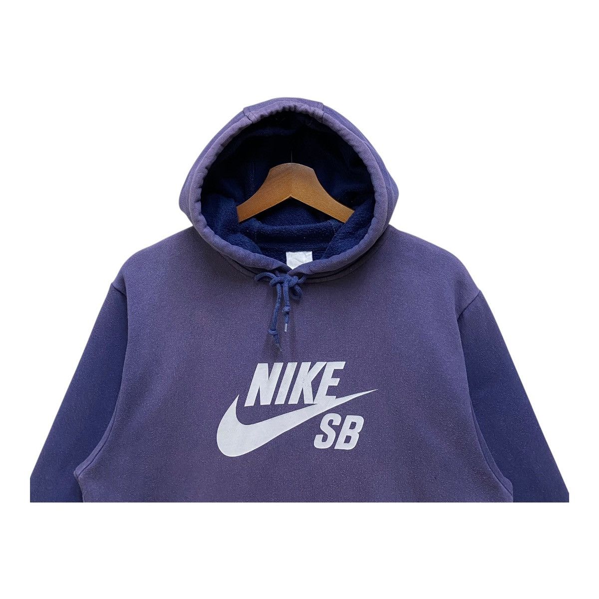 Nike SB Vintage Nike SB Hoodie Faded Purple Center Logo Size S Size US S / EU 44-46 / 1 - 2 Thumbnail