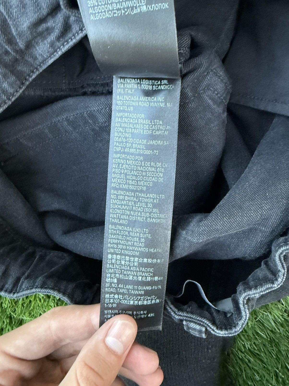 Balenciaga Balenciaga oversized baggy denim Size US 30 / EU 46 - 14 Thumbnail