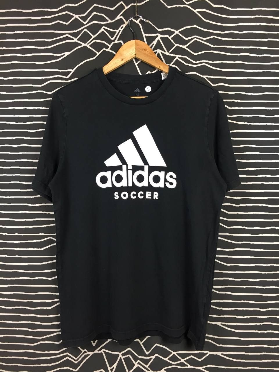 Adidas × Vintage Adidas Soccer Big Logo Sportswear Tee Size M Size US M / EU 48-50 / 2 - 2 Thumbnail