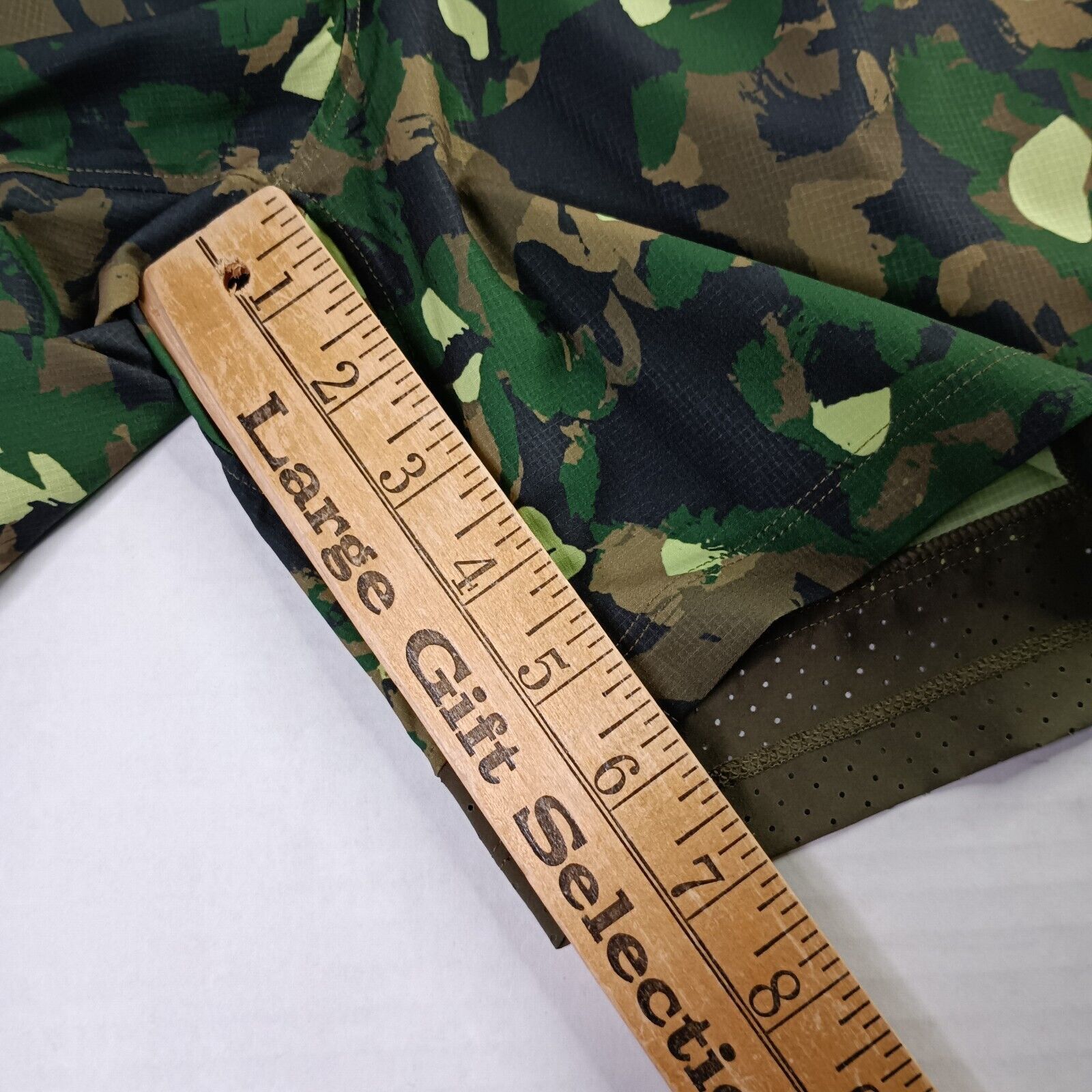 Under Armour Under Armour Men's UA Vanish Woven 6" Camo Shorts L 1376784 Size US 32 / EU 48 - 2 Thumbnail