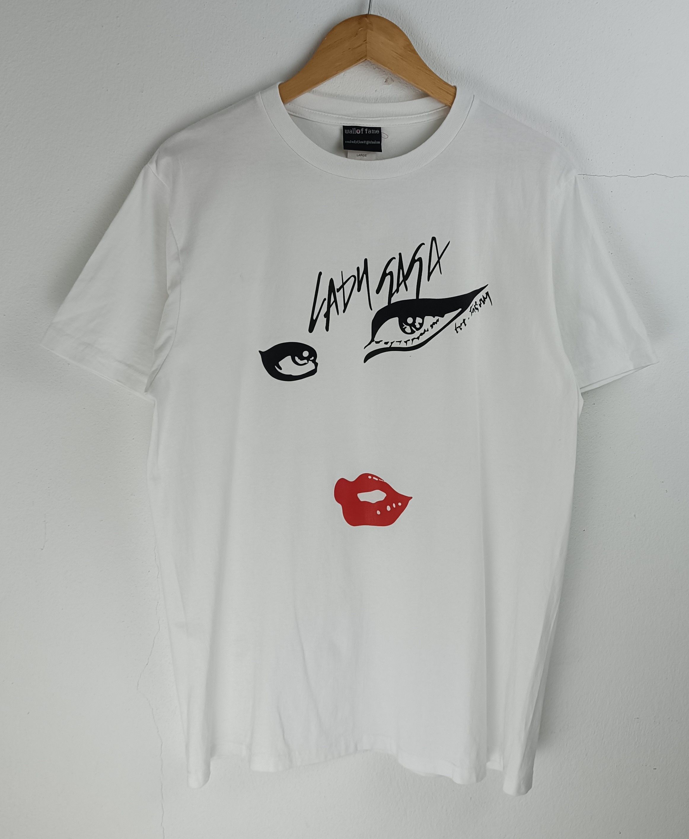Vintage VINTAGE LADY GAGA "BORN THIS WAY" TEE (adele taylor swift) Size US L / EU 52-54 / 3 - 3 Thumbnail