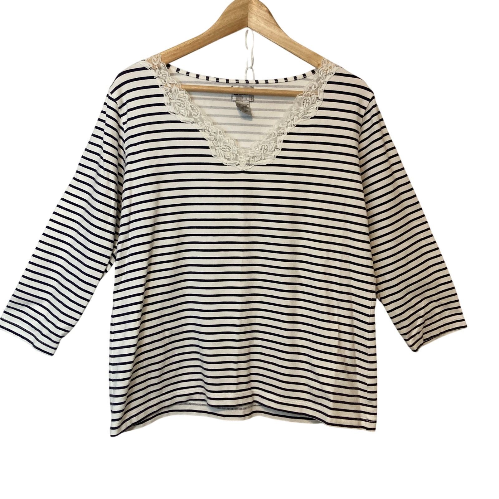 Chicos Chico’s Black and White Striped Lace V-Neck Tee T-Shirt Top Size L / US 10 / IT 46 - 1 Thumbnail