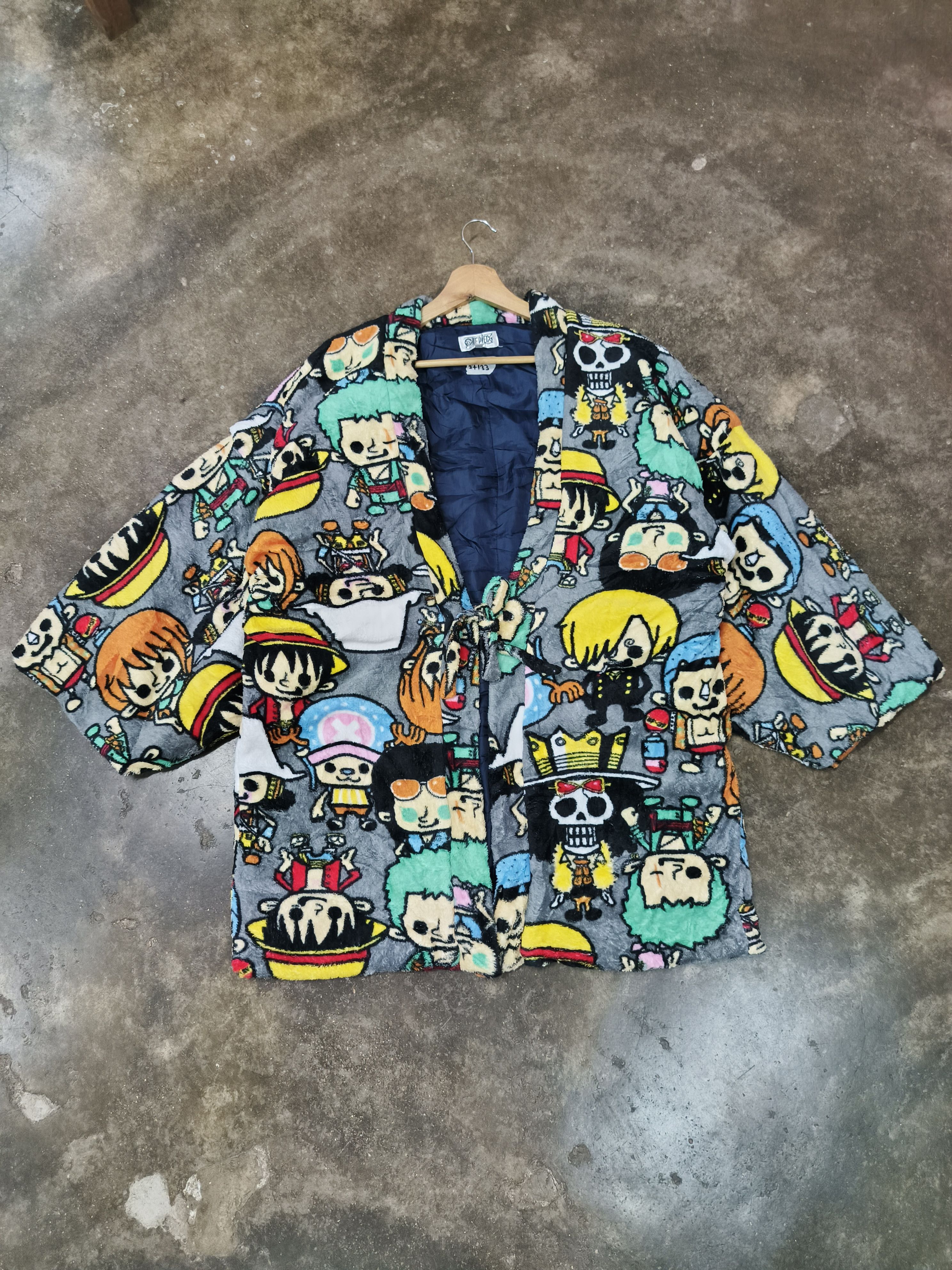 One Piece ONE PIECE FULLPRINT ANIME JAPAN OVERSIZED KIMONO CARDIGAN Size US XL / EU 56 / 4 - 1 Thumbnail