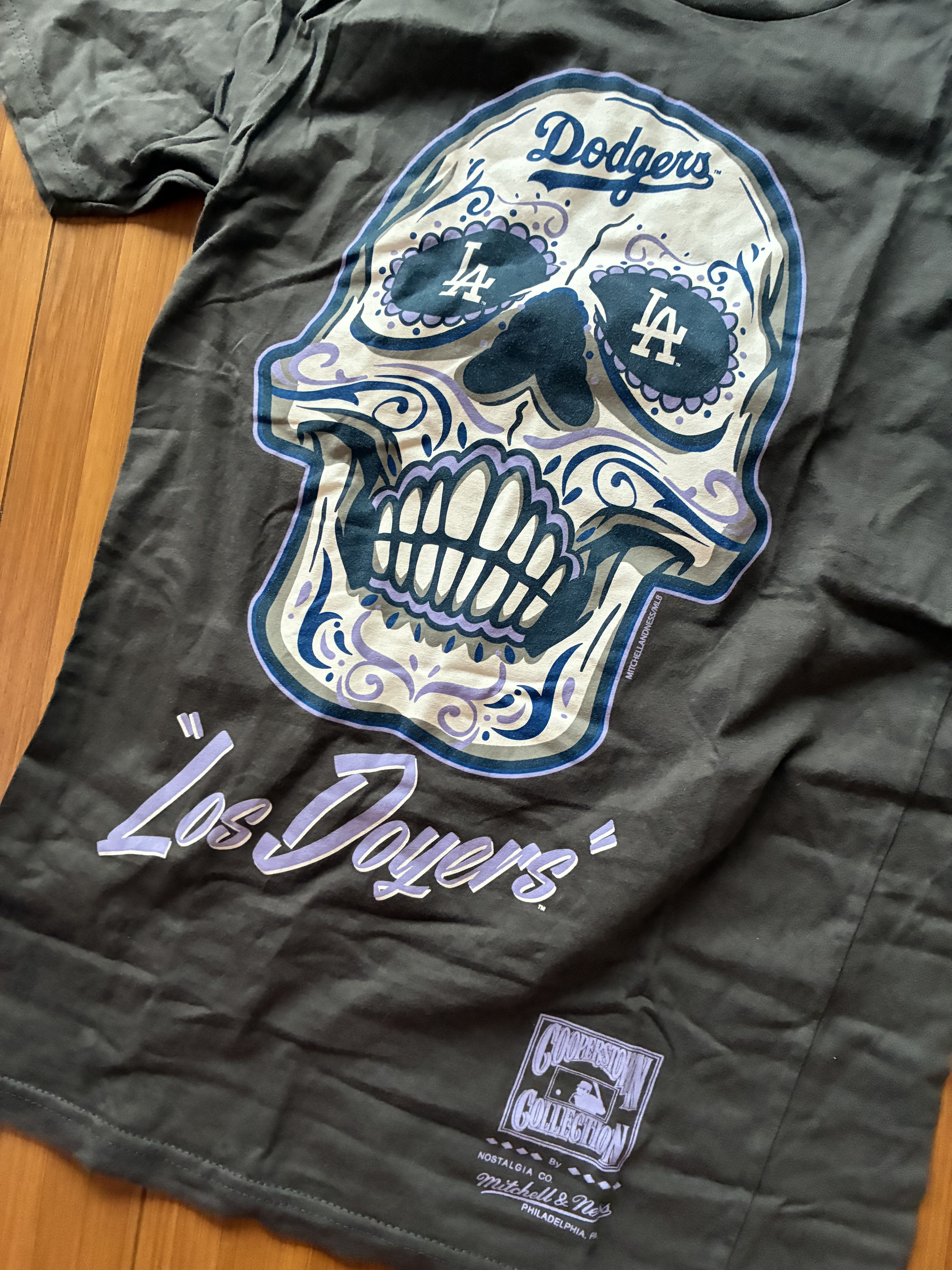Mitchell & Ness Mitchell & Ness LA Dodgers Charcoal Skull Tee Women's Small Size S / US 4 / IT 40 - 2 Thumbnail