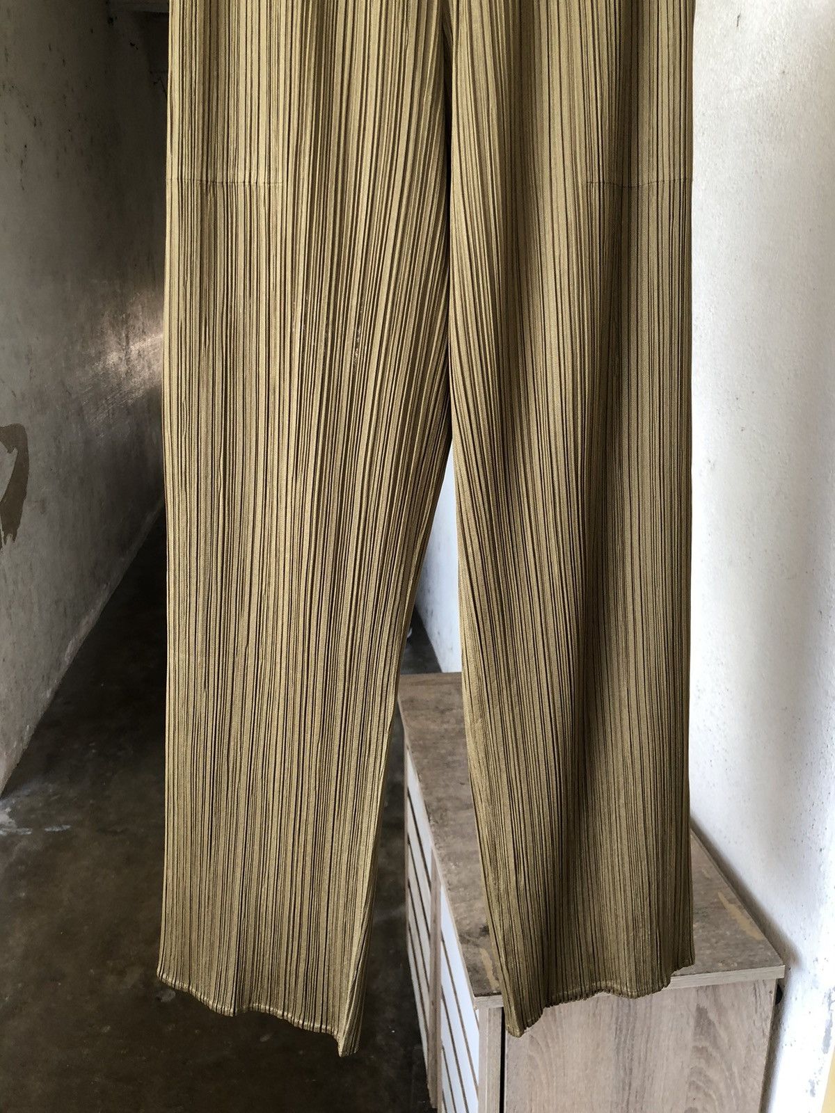 Pleats Please Issey Miyake Pleats Pleas Issey Miyake Pants Size 28" / US 6 / IT 42 - 4 Thumbnail