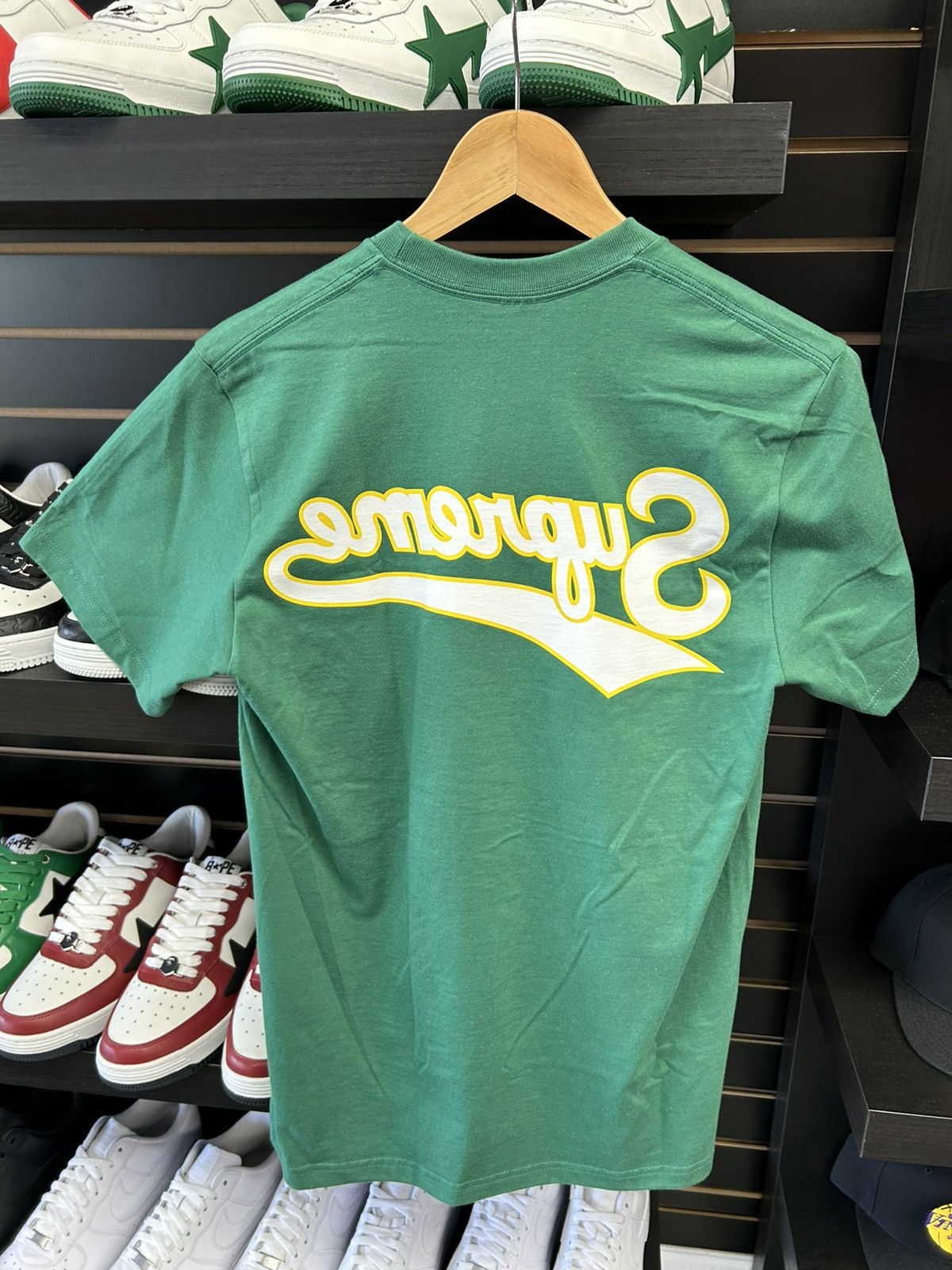 Supreme Supreme “Reverse” T-shirt Size US S / EU 44-46 / 1 - 2 Thumbnail