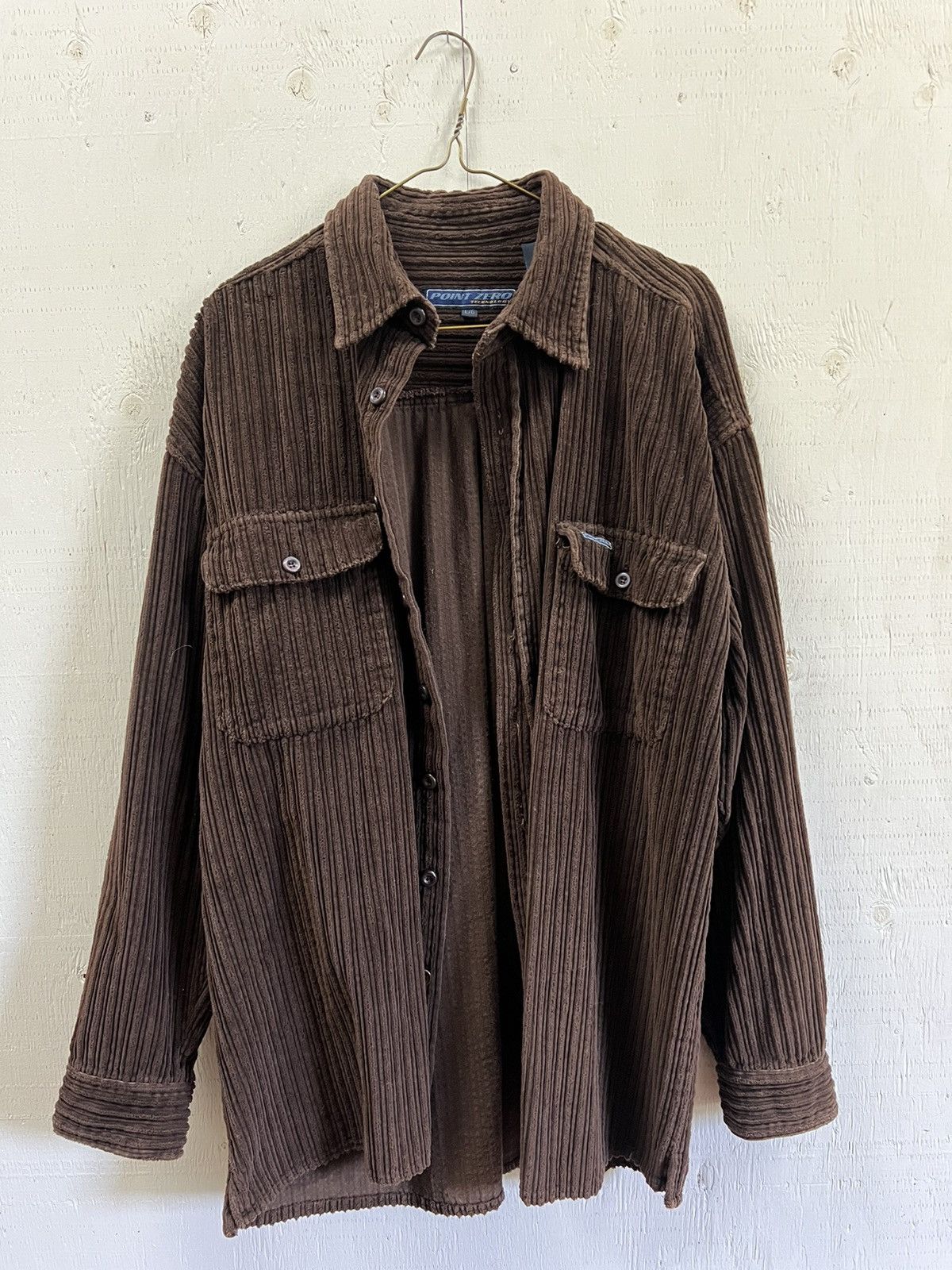 Point Zero Point zero Brown corduroy shirt Size US L / EU 52-54 / 3 - 1 Preview