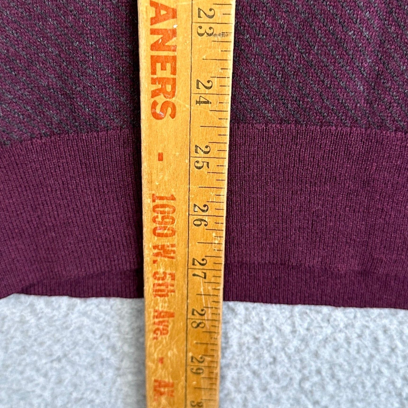 Vintage Marc Anthony Sweater Mens XL V-Neck Pullover Slim Fit Burgundy Purple Knit Wool Blend Cashmere Merino Wool Cotton Size US XL / EU 56 / 4 - 7 Thumbnail
