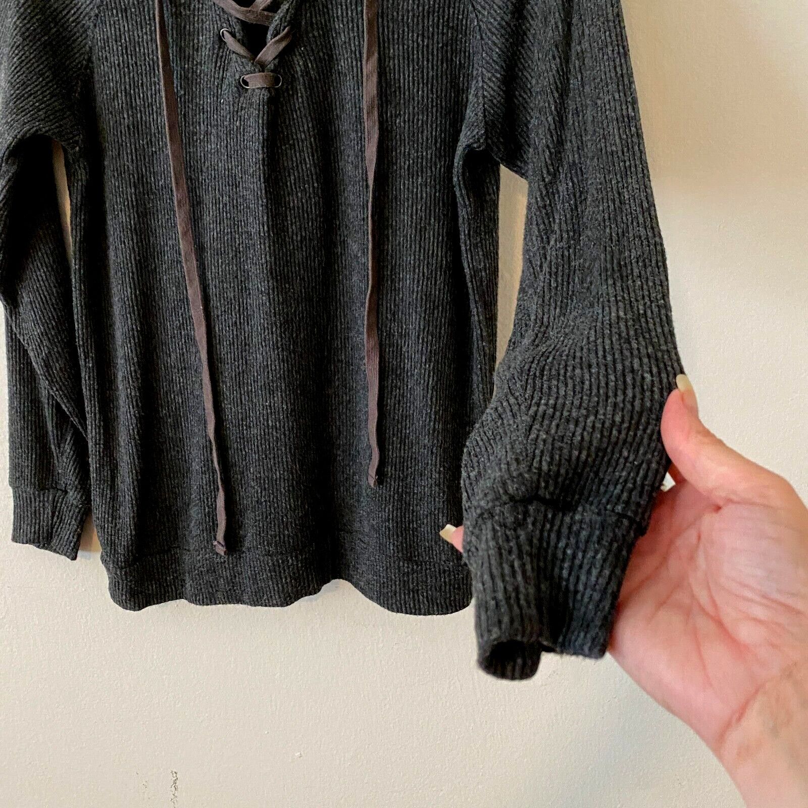 Other VELVET Graham & Spencer Gray Laceup VFront Long Sleeve Top Size XS / US 0-2 / IT 36-38 - 6 Thumbnail