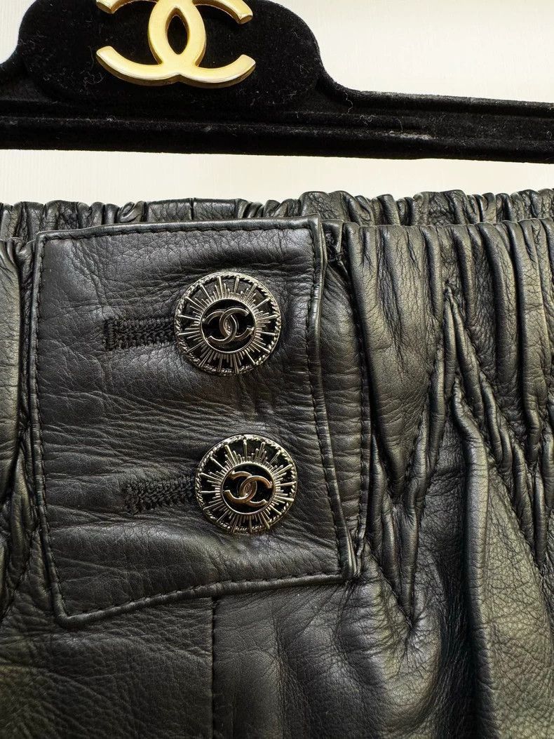 Chanel Chanel Black Leather Skirt Size 36 -2505 Size 35" - 2 Thumbnail