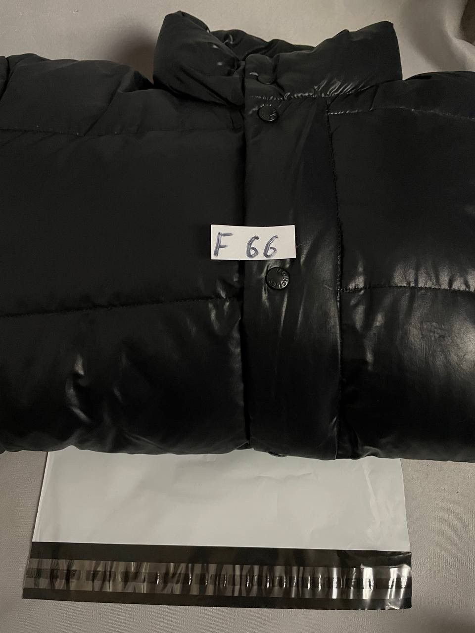 Moncler Moncler Down Jacket Black Grenoble Vintage Size US M / EU 48-50 / 2 - 12 Thumbnail