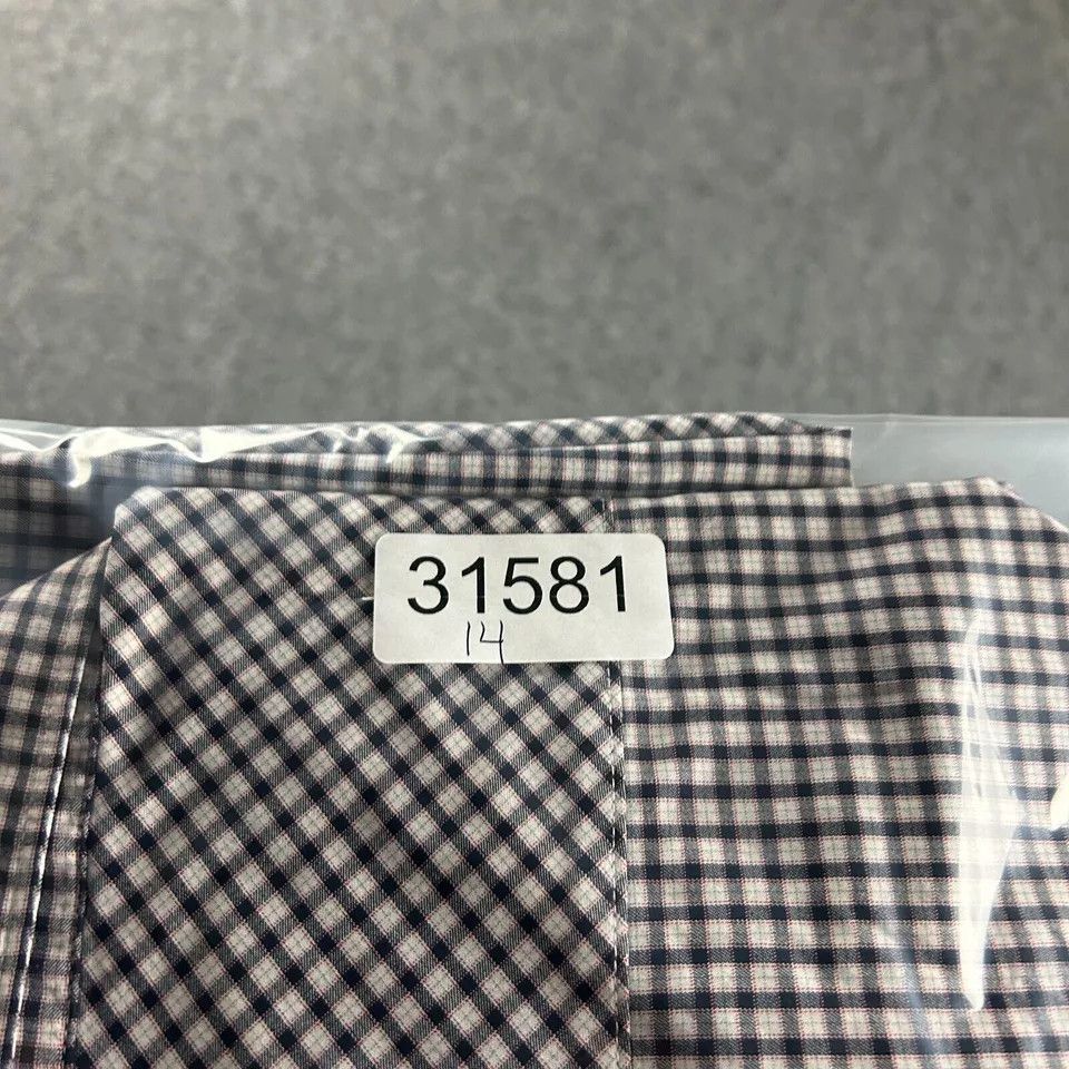 TravisMathew Travis Mathew Shirt Mens XXL Check Button Up Stretch Size US XXL / EU 58 / 5 - 9 Thumbnail