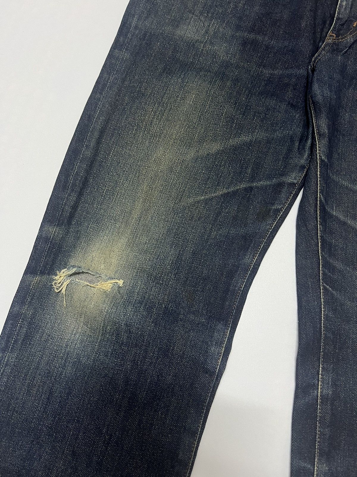 Uniqlo Uniqlo UJ Dark Blue Wash Distressed Denim Size US 34 / EU 50 - 4 Thumbnail