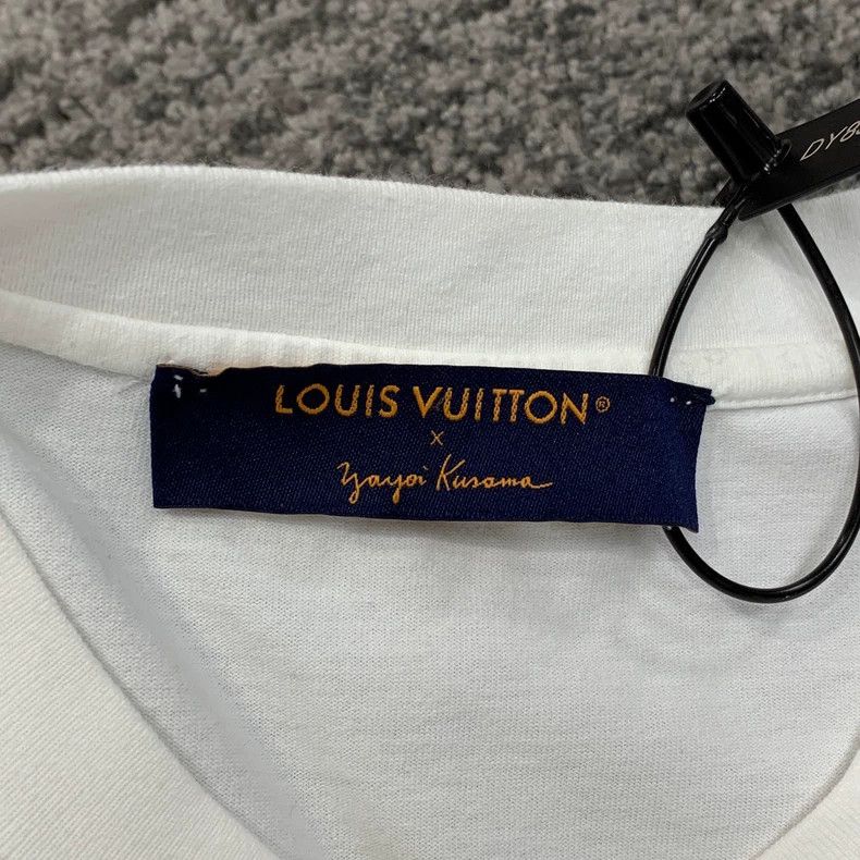 Louis Vuitton Louis Vuitton short sleeves Size US XXL / EU 58 / 5 - 5 Thumbnail