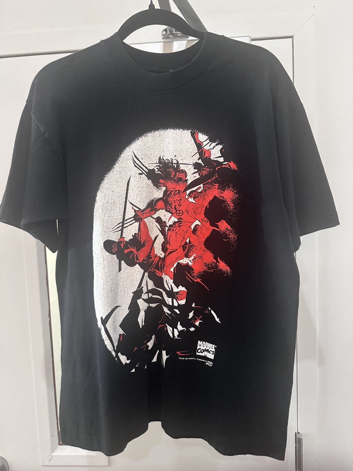 Vintage 1997 Wolverine vs The Hand Tee Size US L / EU 52-54 / 3 - 1 Thumbnail