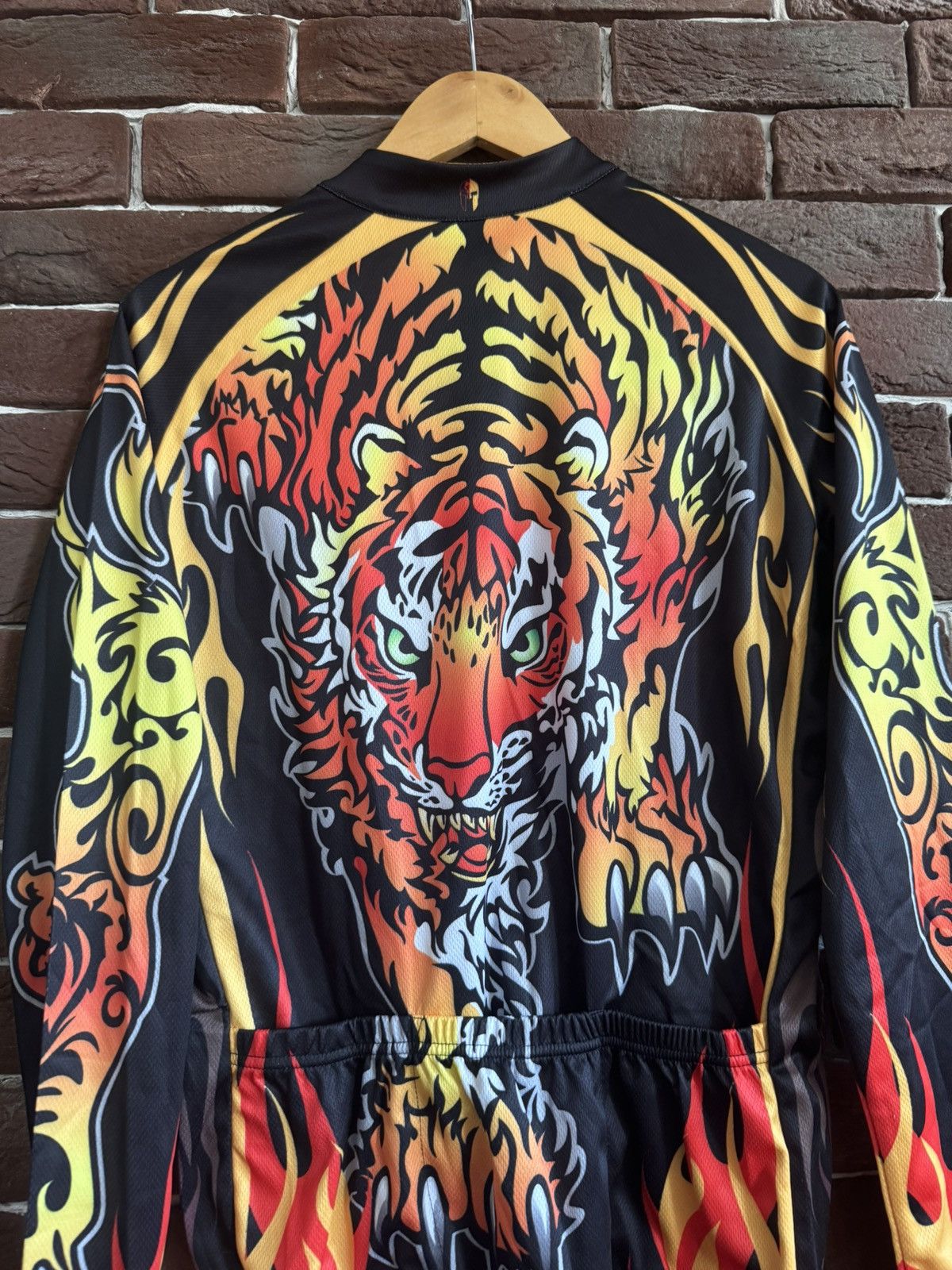 Other ONE OF A KIND Flaming Tiger Vintage Bike Jersey Hype Street Size US L / EU 52-54 / 3 - 4 Thumbnail