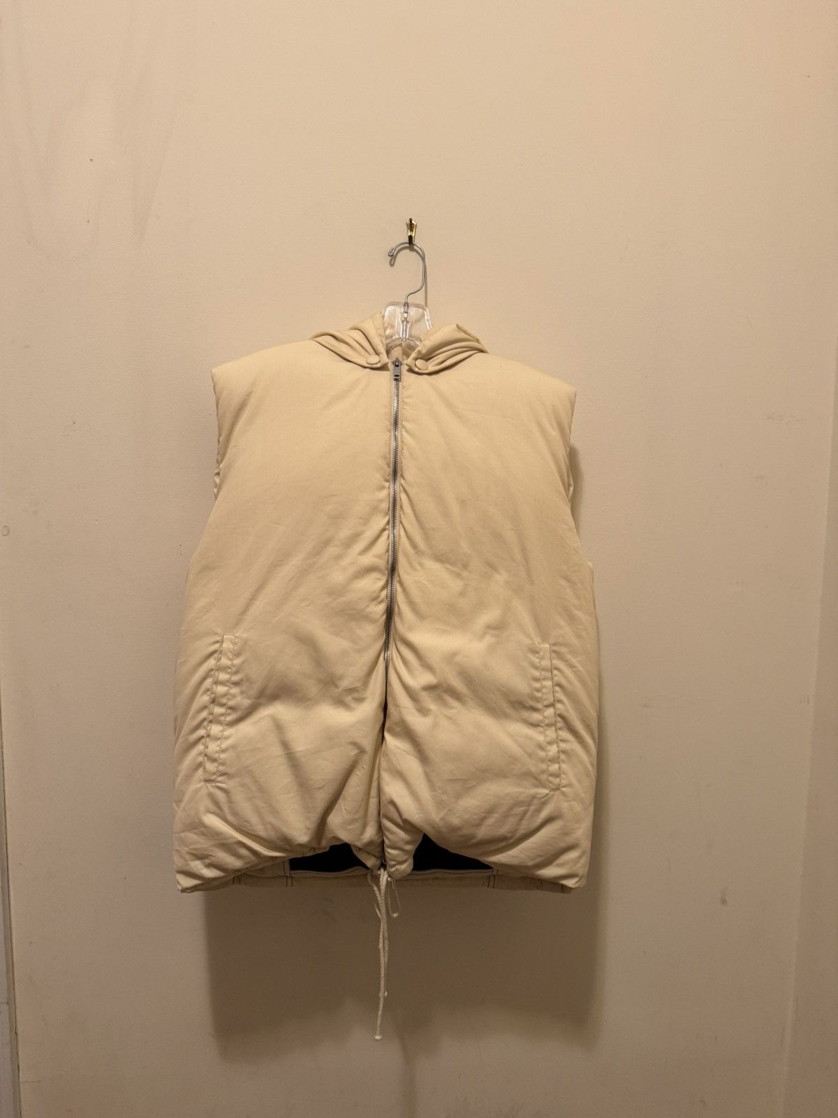 Celine Celine Pre-Fall 2018 Down Hooded Vest Size XS / US 0-2 / IT 36-38 - 1 Thumbnail