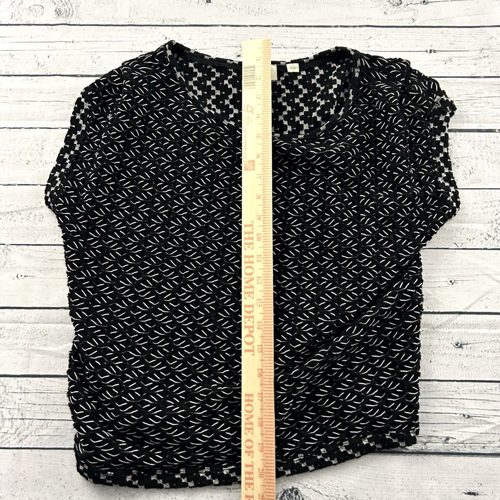 Anthropologie Postage Stamp Anthropologie Short Sleeve Top Women's Small Black Size S / US 4 / IT 40 - 3 Thumbnail