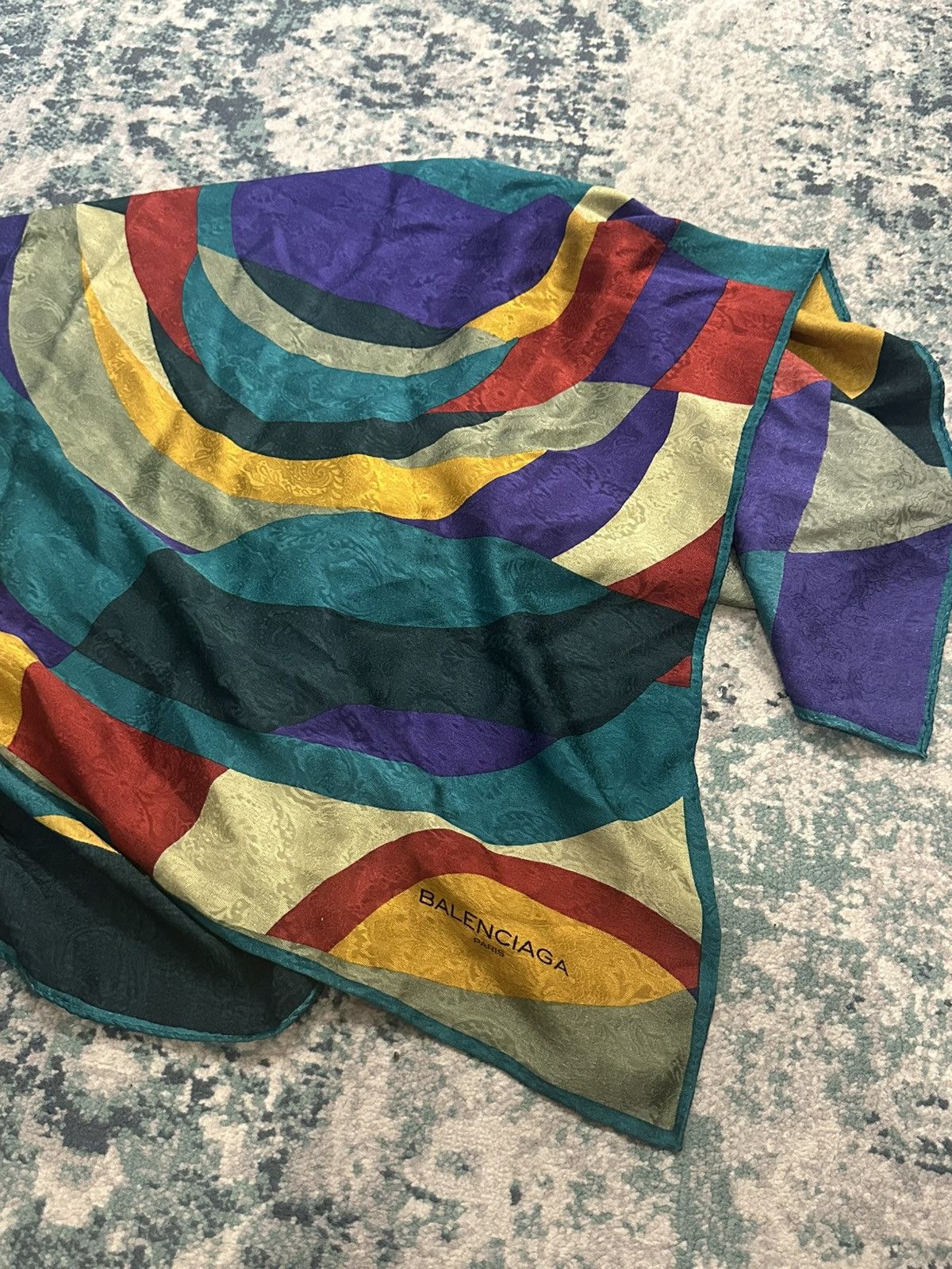 Balenciaga Vintage Balenciaga Paris Abstract Silk Scarves Size ONE SIZE - 4 Thumbnail