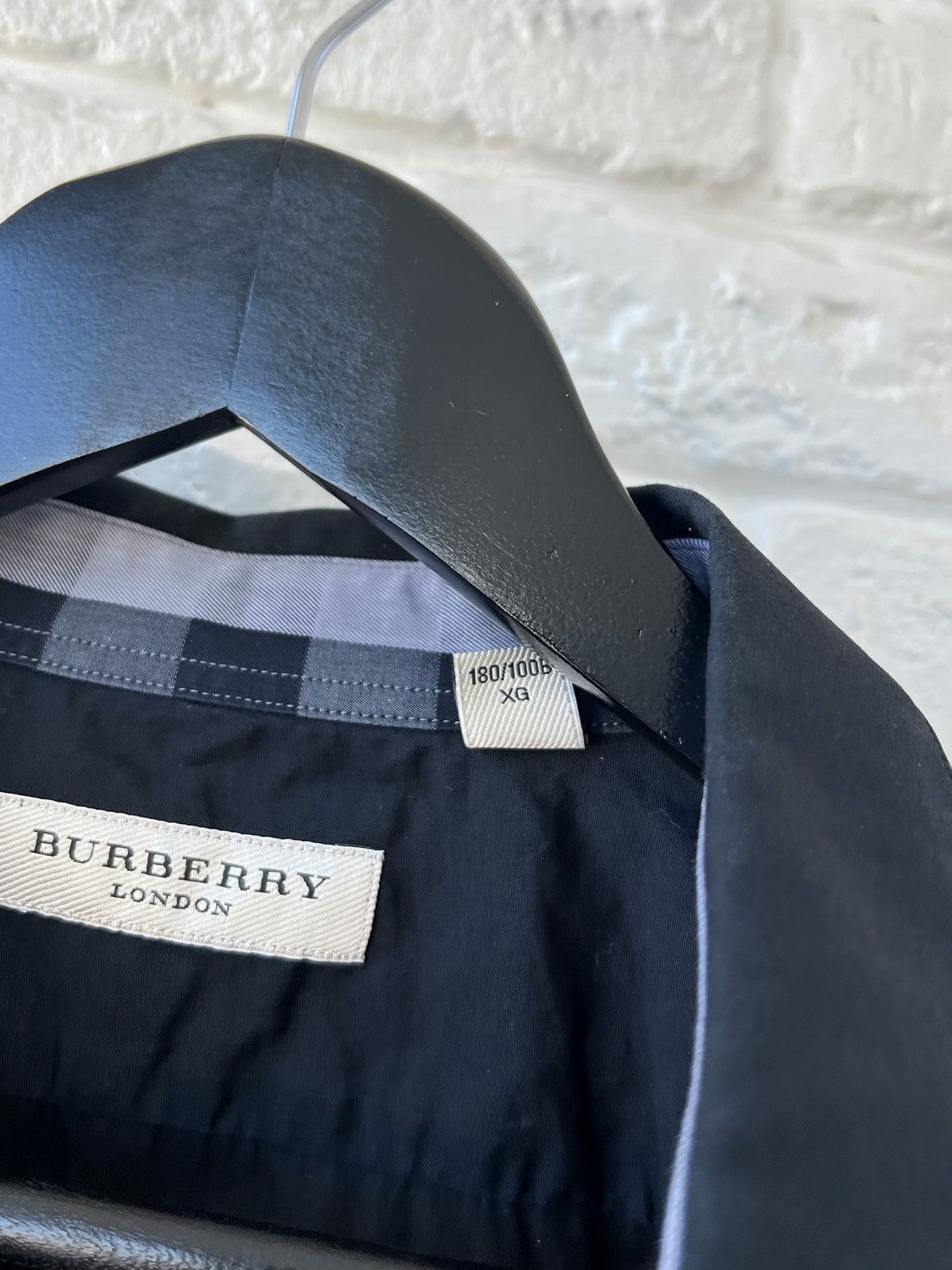Burberry Burberry London Black Button Up Shirt Size US XL / EU 56 / 4 - 5 Thumbnail