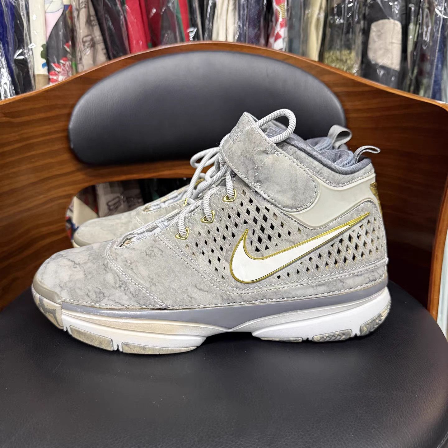 Nike Nike Kobe 2 Basketball Shoes K15 Size US 9.5 / EU 42-43 - 6 Thumbnail