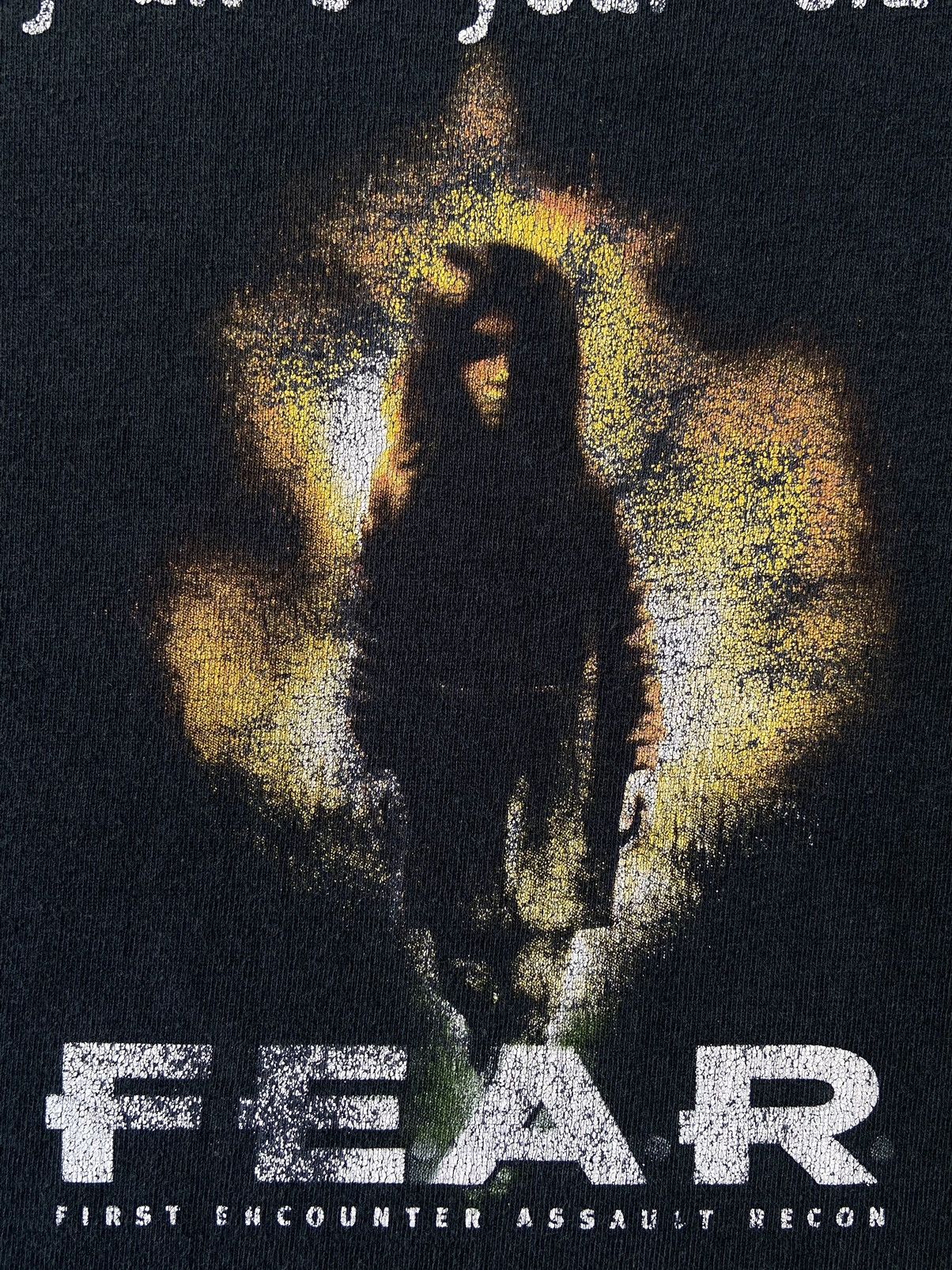 Vintage F.E.A.R. Promo Game Tee - 2005s Size US L / EU 52-54 / 3 - 3 Thumbnail