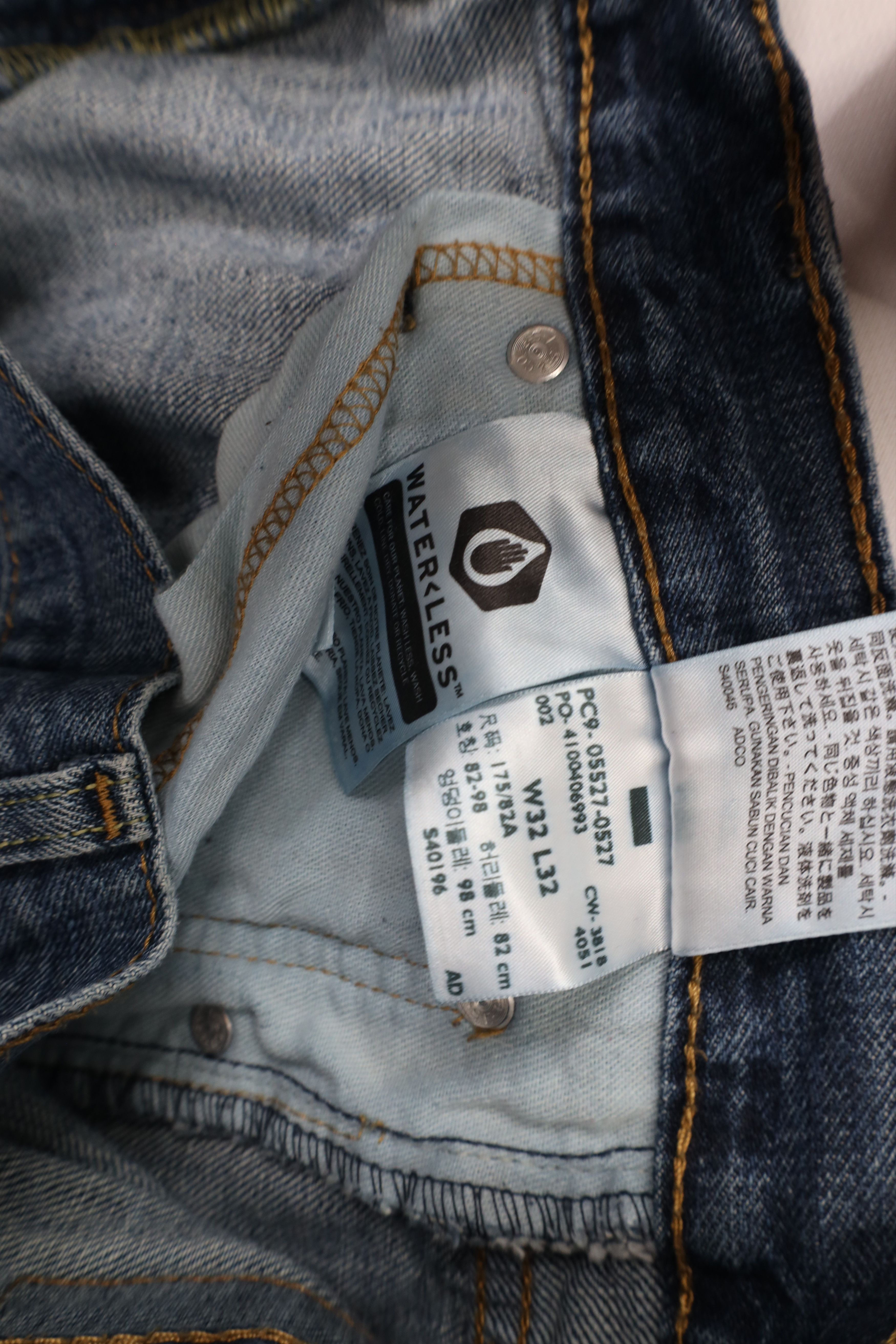 Levi's Vintage Y2K Levis 527 Slim Fit Bootcut Denim Jeans Blue Size US 32 / EU 48 - 9 Thumbnail
