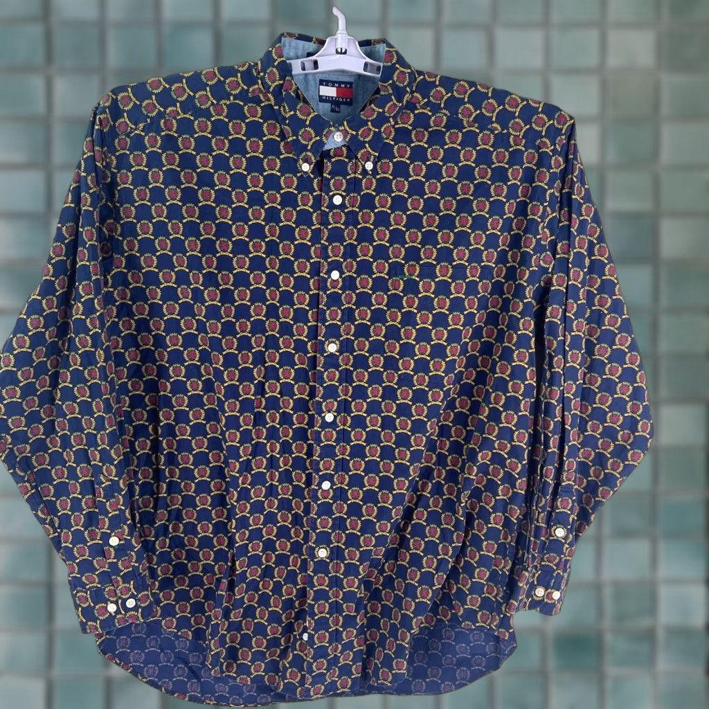 Tommy Hilfiger VINTAGE Tommy Hilfiger Men's Button-Down Shirt XL Blue Geometric Pattern Long Sleeve Casual Business Size US XL / EU 56 / 4 - 1 Thumbnail