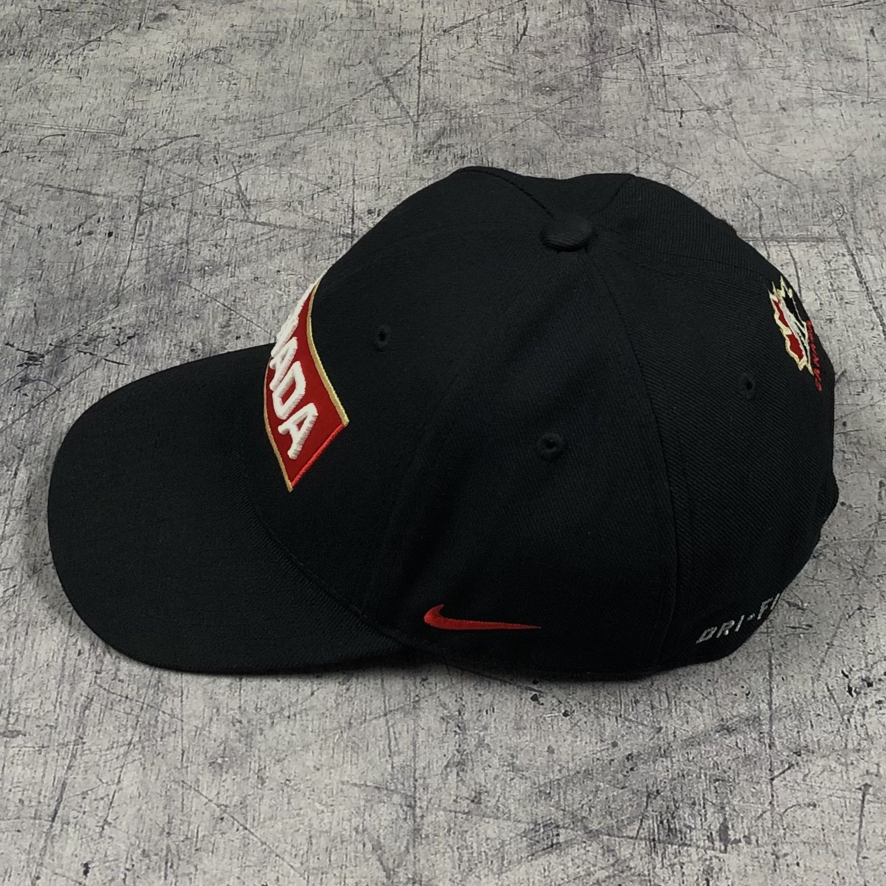 Nike Nike Canada Cap Team Hockey Dri-Fit Size ONE SIZE - 4 Thumbnail