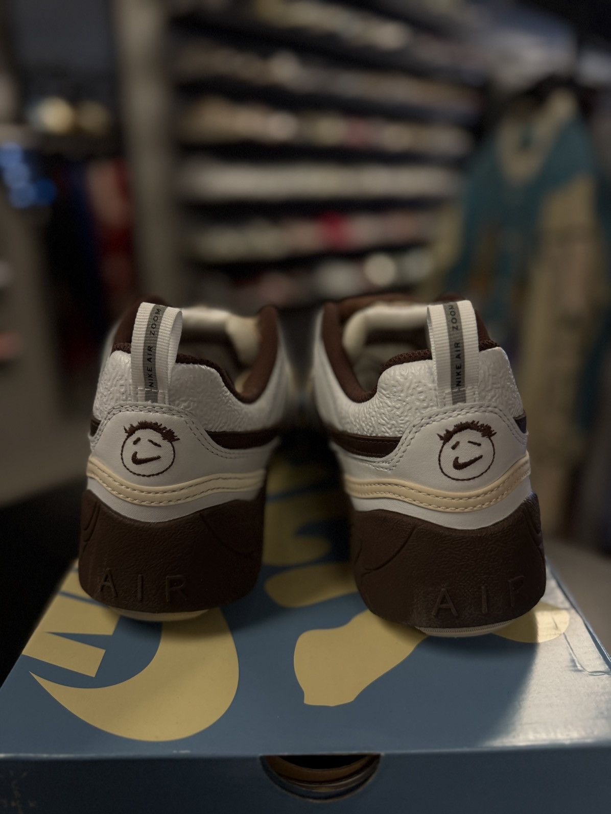 Nike × Travis Scott Travis Scott Nike Zoom Field Jaxx Size 10.5 (NEW) Size US 10.5 / EU 43-44 - 4 Thumbnail