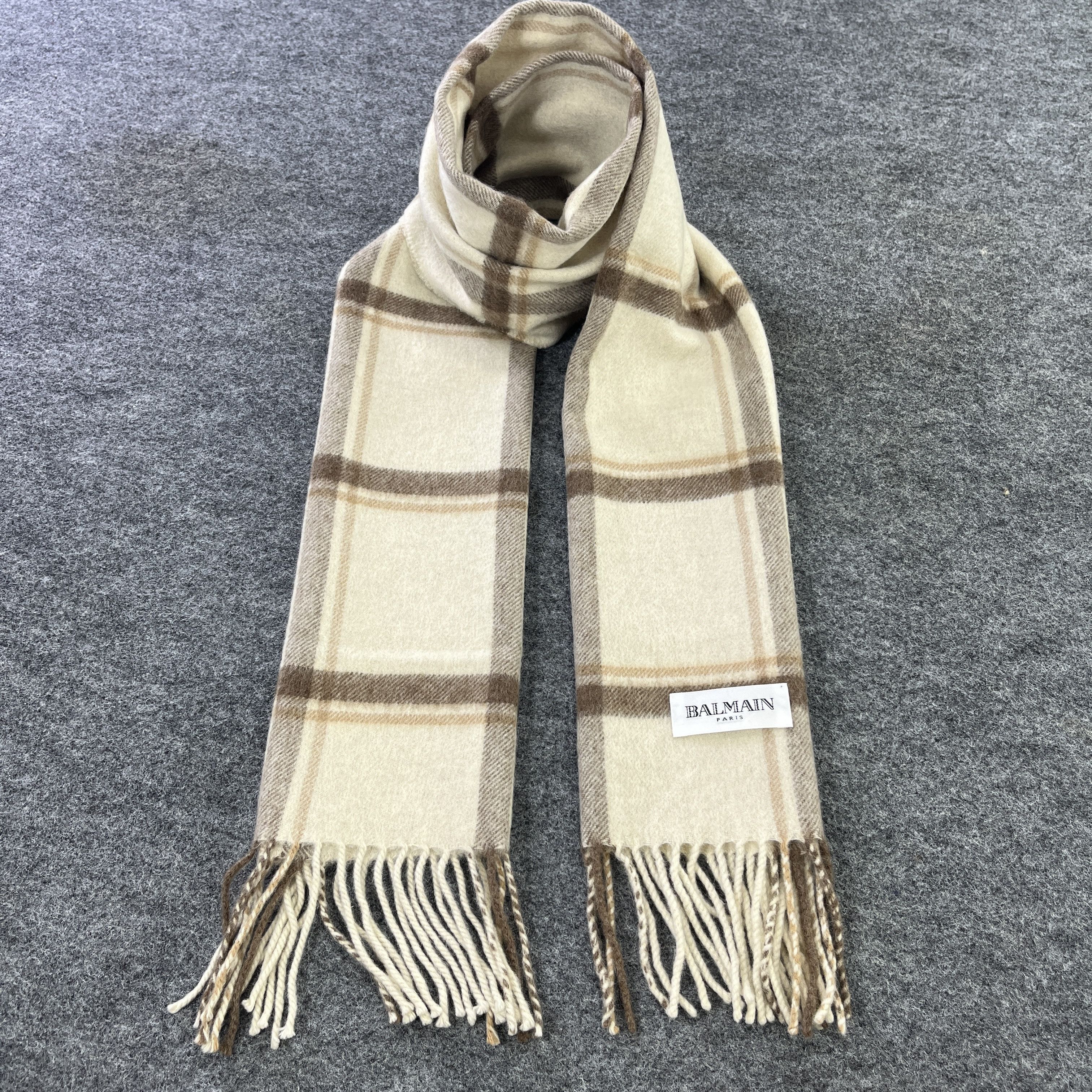 Pierre Balmain Balmain Scarf / Muffler / Neckwear T765 Size ONE SIZE - 1 Thumbnail