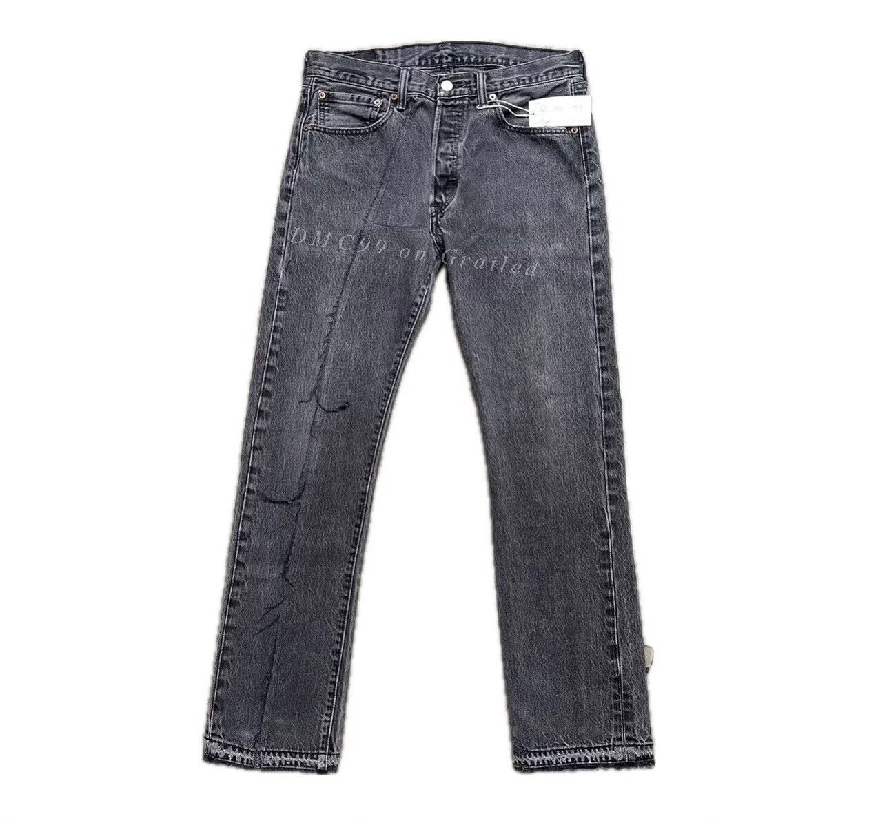 Vintage Vintage 2000s Levi's 501 Black Ripped Size US 32 / EU 48 - 1 Thumbnail