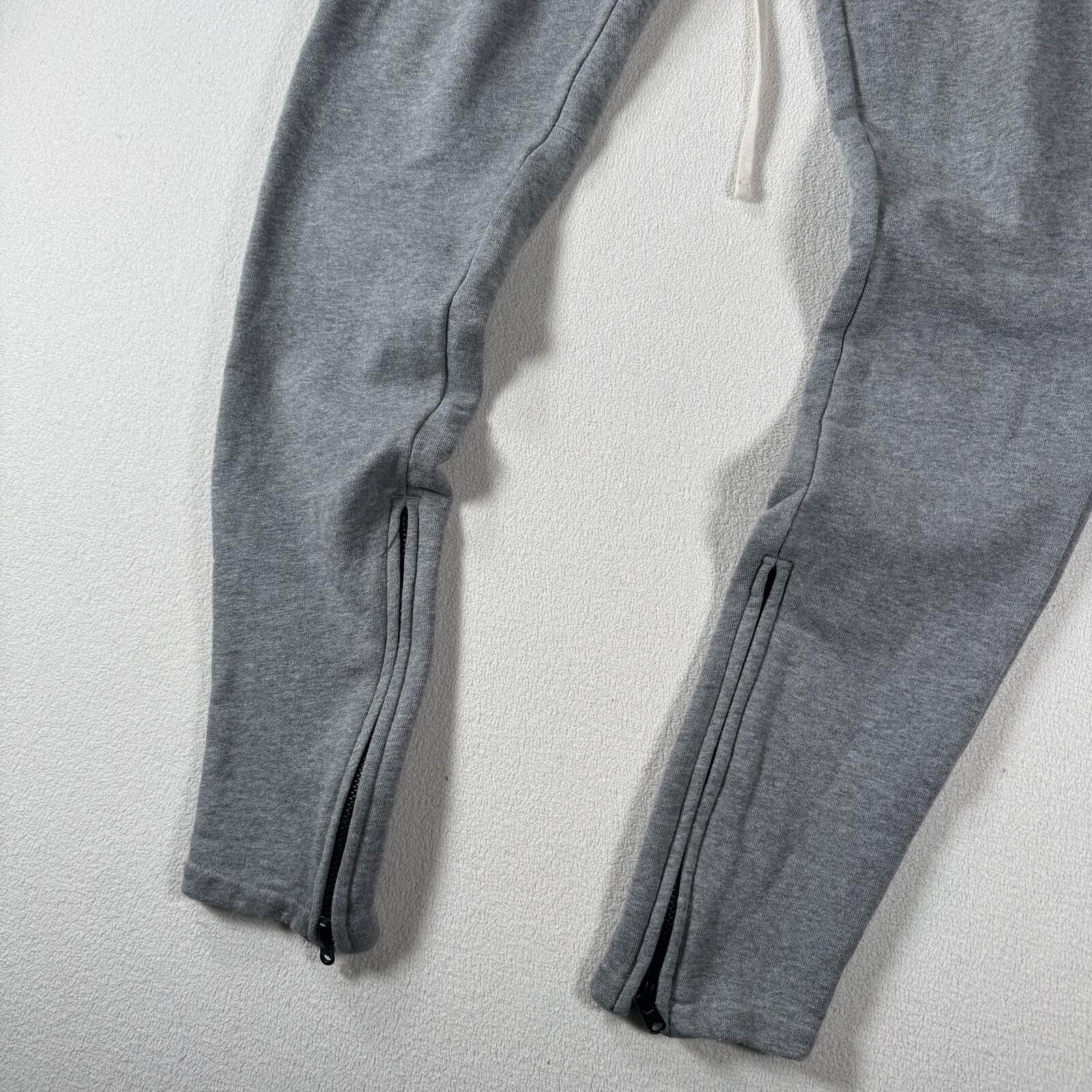 Fear of God Essentials Fear Of God Fog Light Grey Cotton Joggers Size US 32 / EU 48 - 8 Thumbnail
