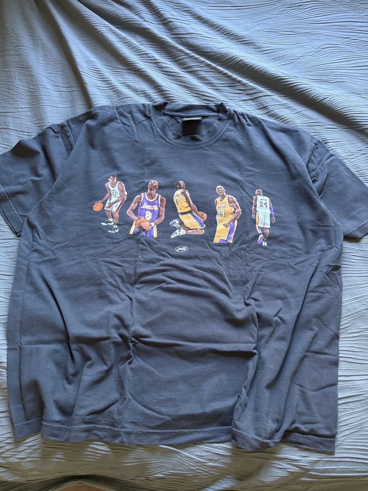 Kobe Bryant t-shirt by Jaee