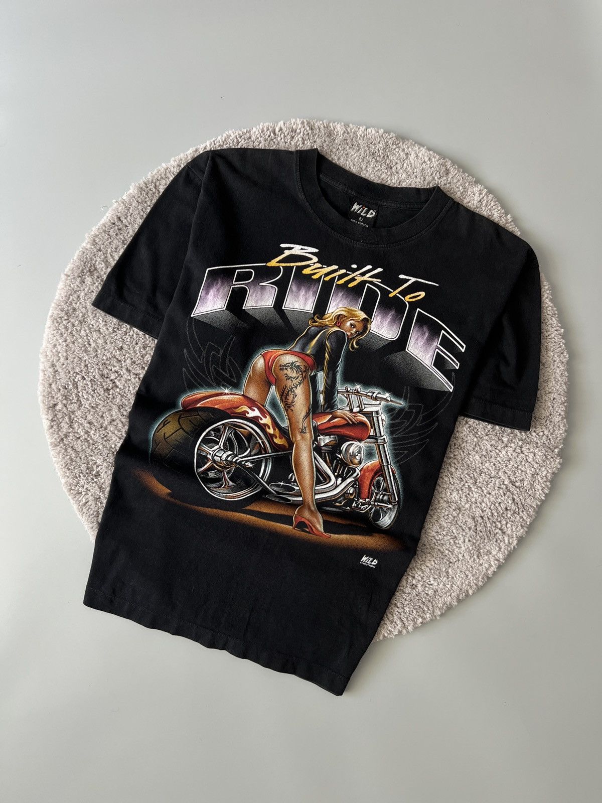 Vintage Vintage Sexy Girl Silhouette Born Wild T-Shirt Japan Style Size US L / EU 52-54 / 3 - 1 Thumbnail